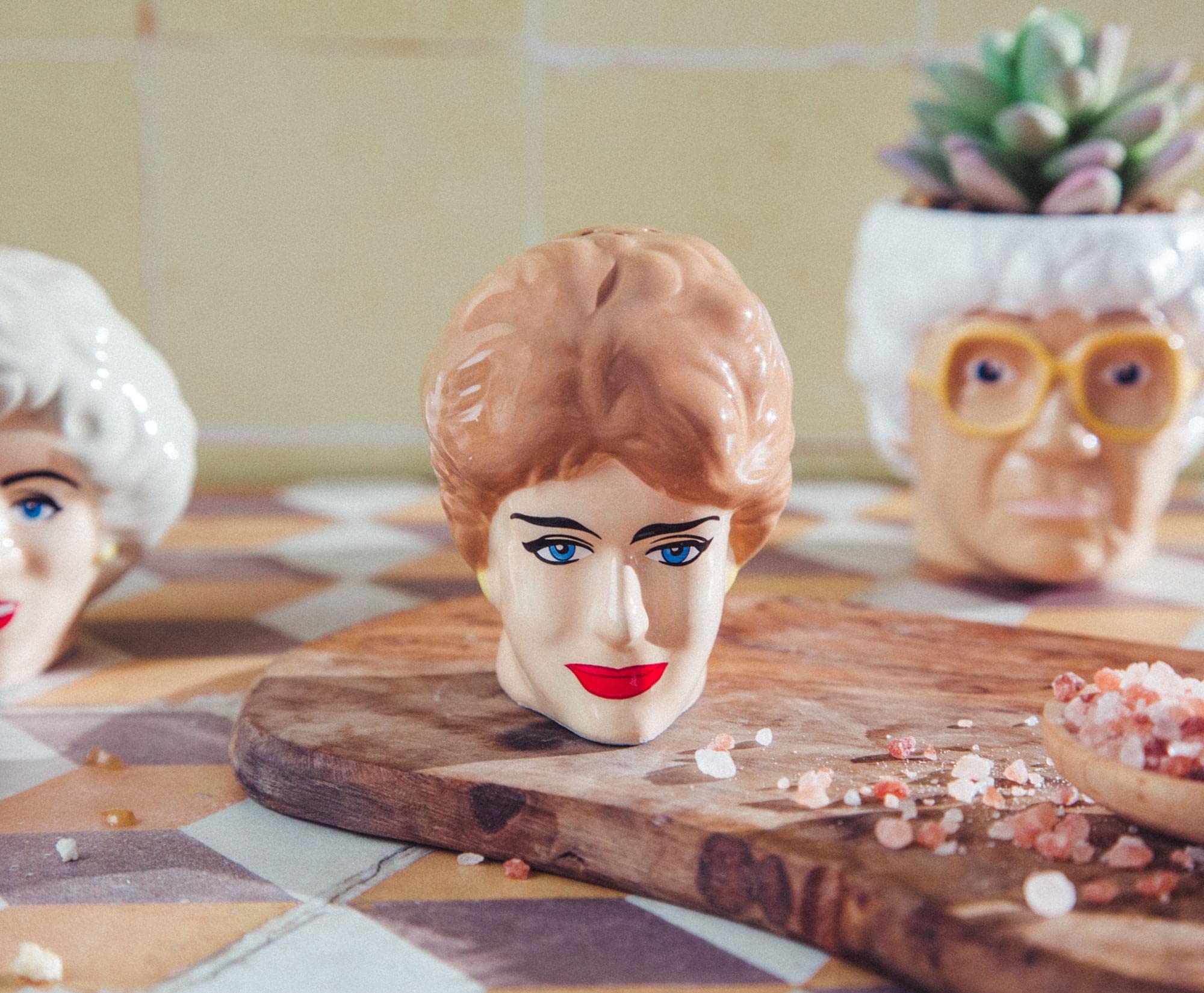 The Golden Girls Rose and Blanche ceramiczne solniczki i pieprzniczki, zestaw 2 szt