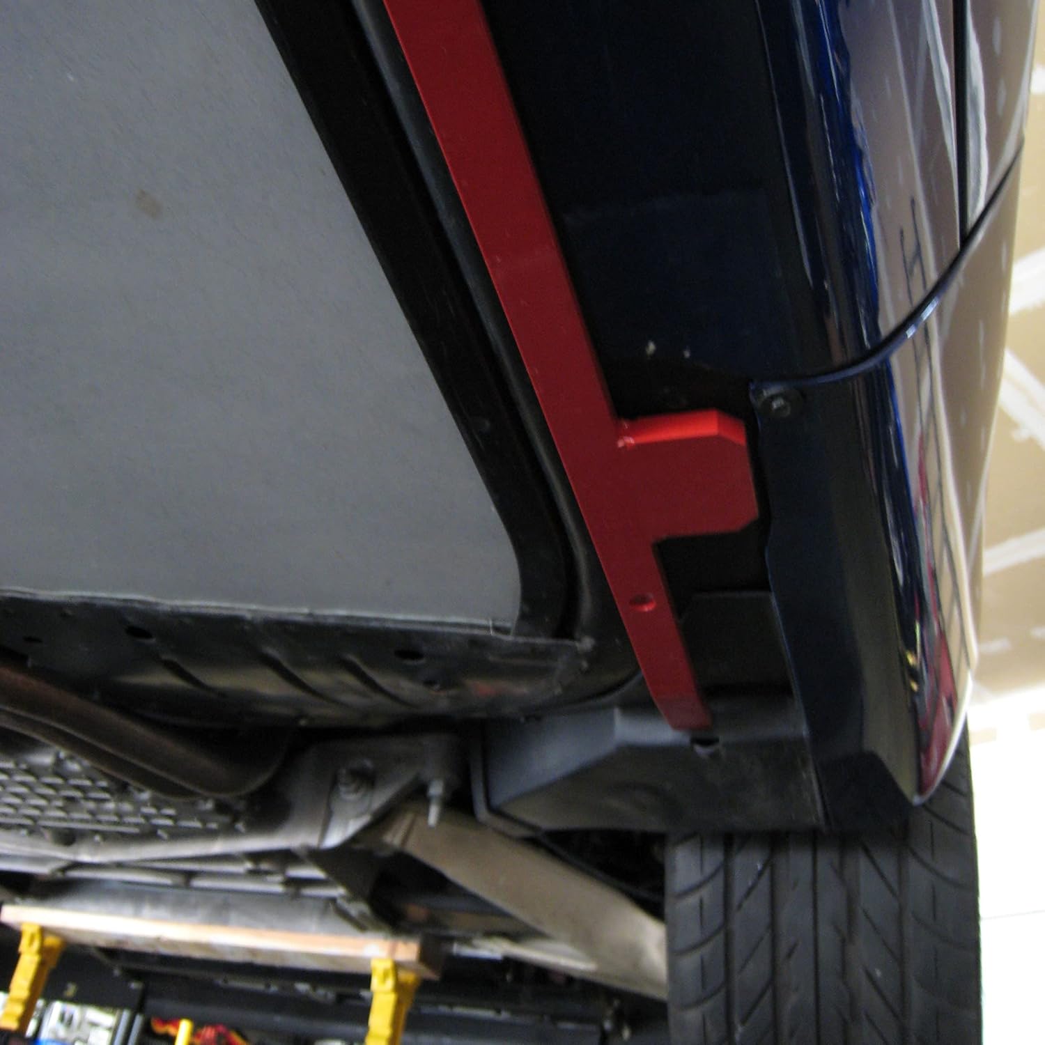 Elite Engineering Aluminum Frame Rails and MTG Screws - Compatible with Chevrolet Corvette C5 / C6 - Black - Pack of 2