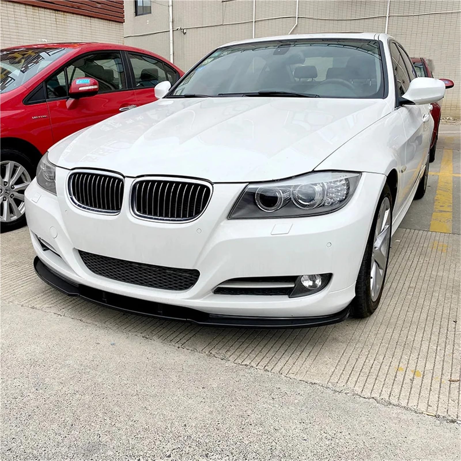 Spojlery przednie do samochodów Czarny przedni zderzak Spoiler Splitter pasuje do BMW serii 3 E90 E91 LCI 320i 330i 2007-2012 Facelift Tuning Canard Przedniego spojlera(Carbon Look)