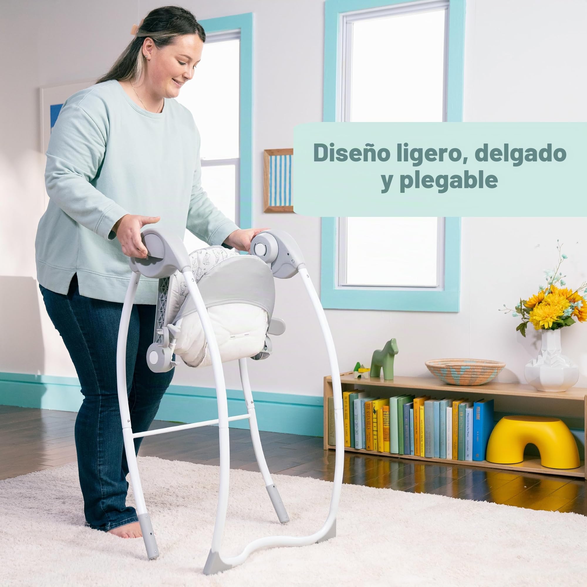 Disney Baby Columpio para Bebé Winnie the Pooh por Bright Starts, 6 Velocidades de Balanceo y Temporizador, Plegable, Barra de Juguetes Extraíble, Unisex, Recién Nacido - 9 kg
