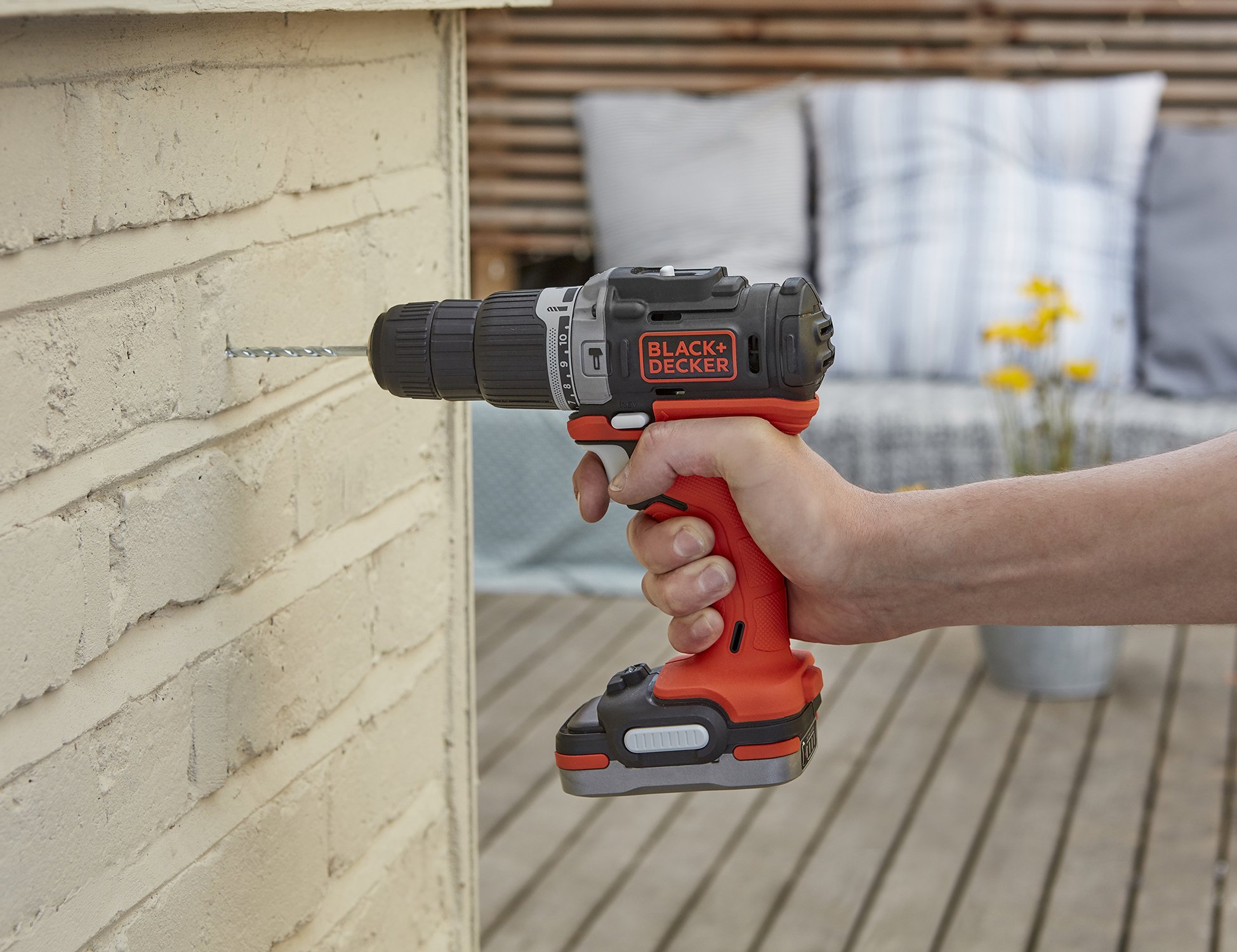 BLACK+DECKER BDCHD12S1-XJ BDCHD12S1-XJ-Taladro Percutor 12V con 1 batería 1,5Ah USB, 18 W, 12 V