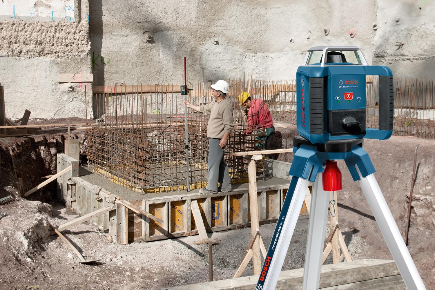 Bosch Professional Laser obrotowy GRL 400 H (jeden przycisk obsługowy, LR 1, zasięg pracy: do 400 m (średnica), akumulatorki ładowane (2xD, 1x9V), ładowarka, L-Boxx)