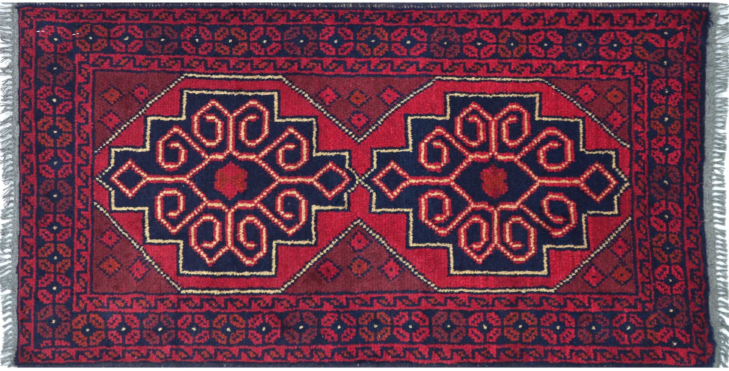 Tapis géométrique marron Khal Mohammadi pour créer un coin lecture chaleureux