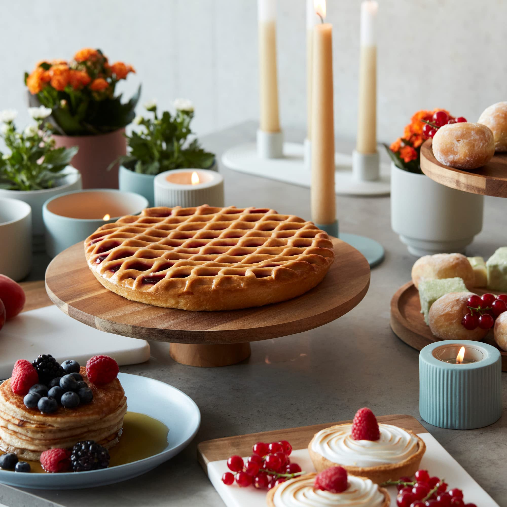 Point-Virgule Plateau à gâteau avec pied, accessoires et accessoires de pâtisserie en bois d'acacia 7,5 cm de haut, 32 cm