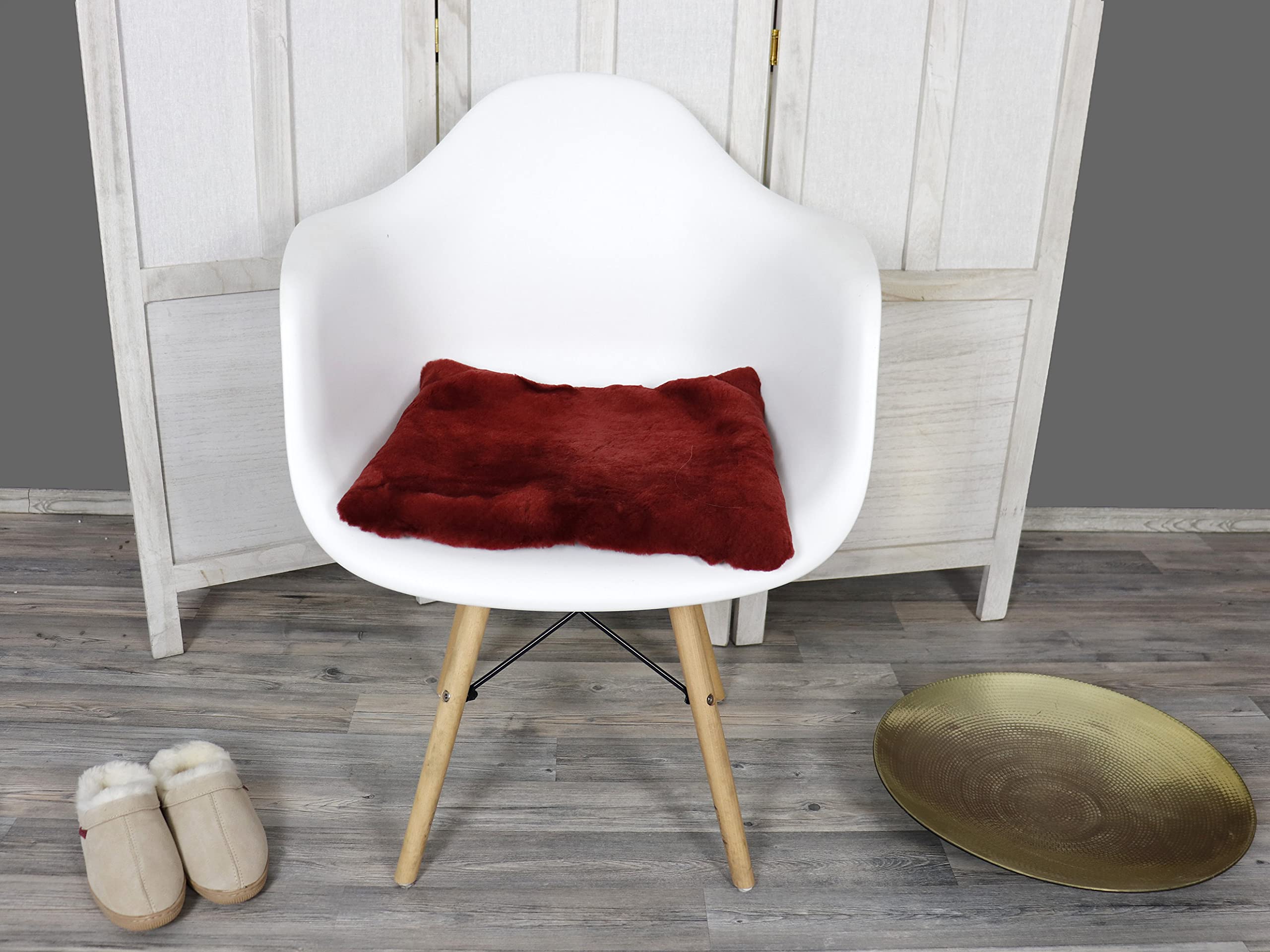 Reissner Lammfelle | SIKI-VF | echtes Merino Schaffell | Sitzpolster Autokissen Rollstuhlauflage Katzenbett | Vollfell Qualität | 40x40cm rot