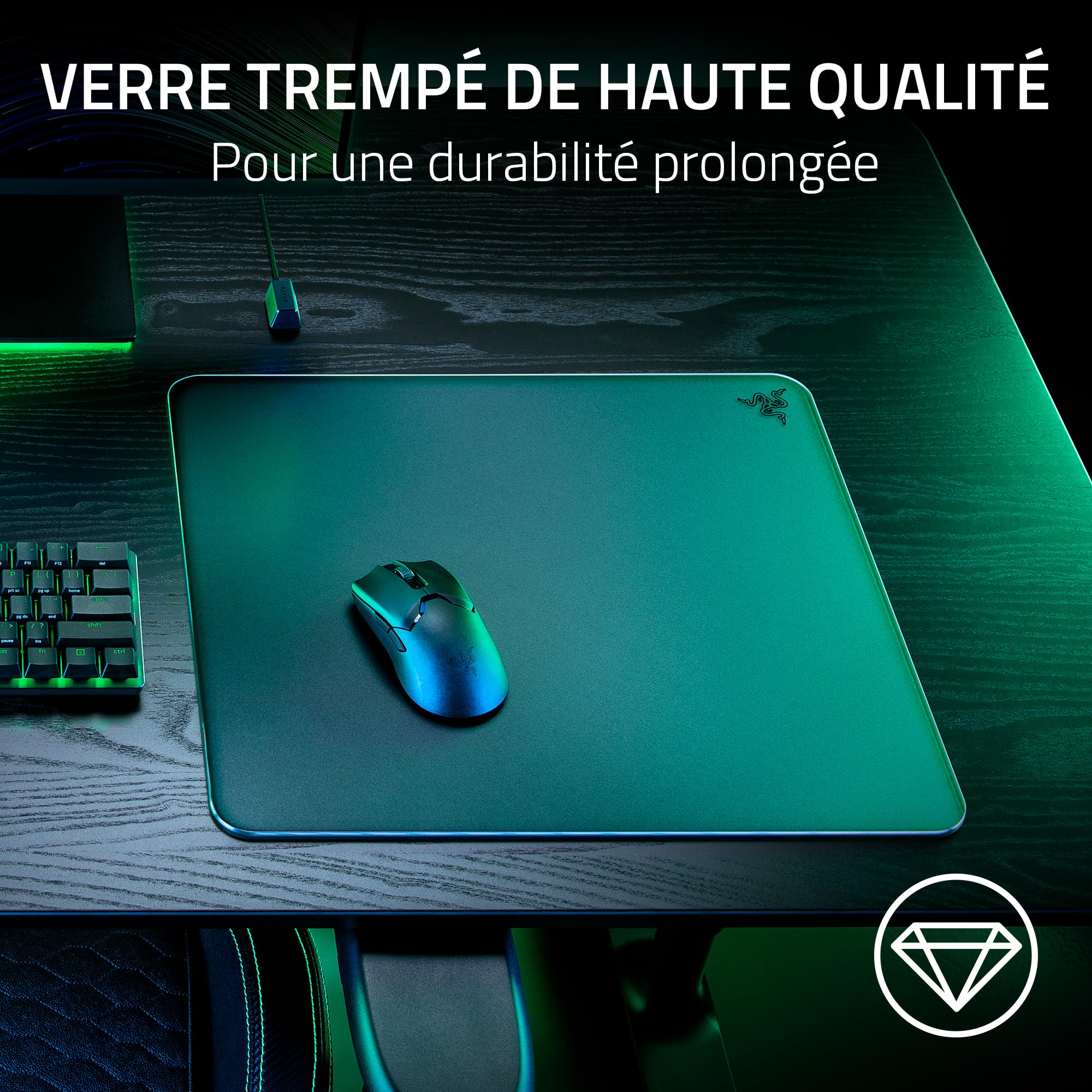 Razer Atlas - Tapis de Souris en Verre (Verre trempé de Qualité Supérieure, Surface Ultra Lisse & Micro-découpée, Résistant à la Saleté et aux Rayures, Mouvements Silencieux, Base Antidérapante) Noir