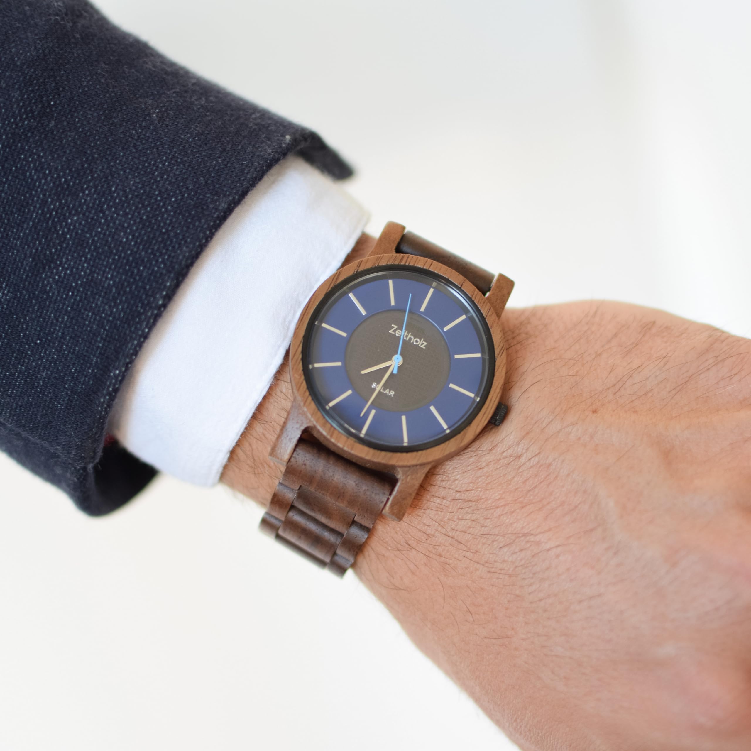 Holzuhr für Herren, Armbanduhr Solar Sonnenberg, Analog, 40 mm, 100% Naturholz mit japanischem Solaruhrwerk.