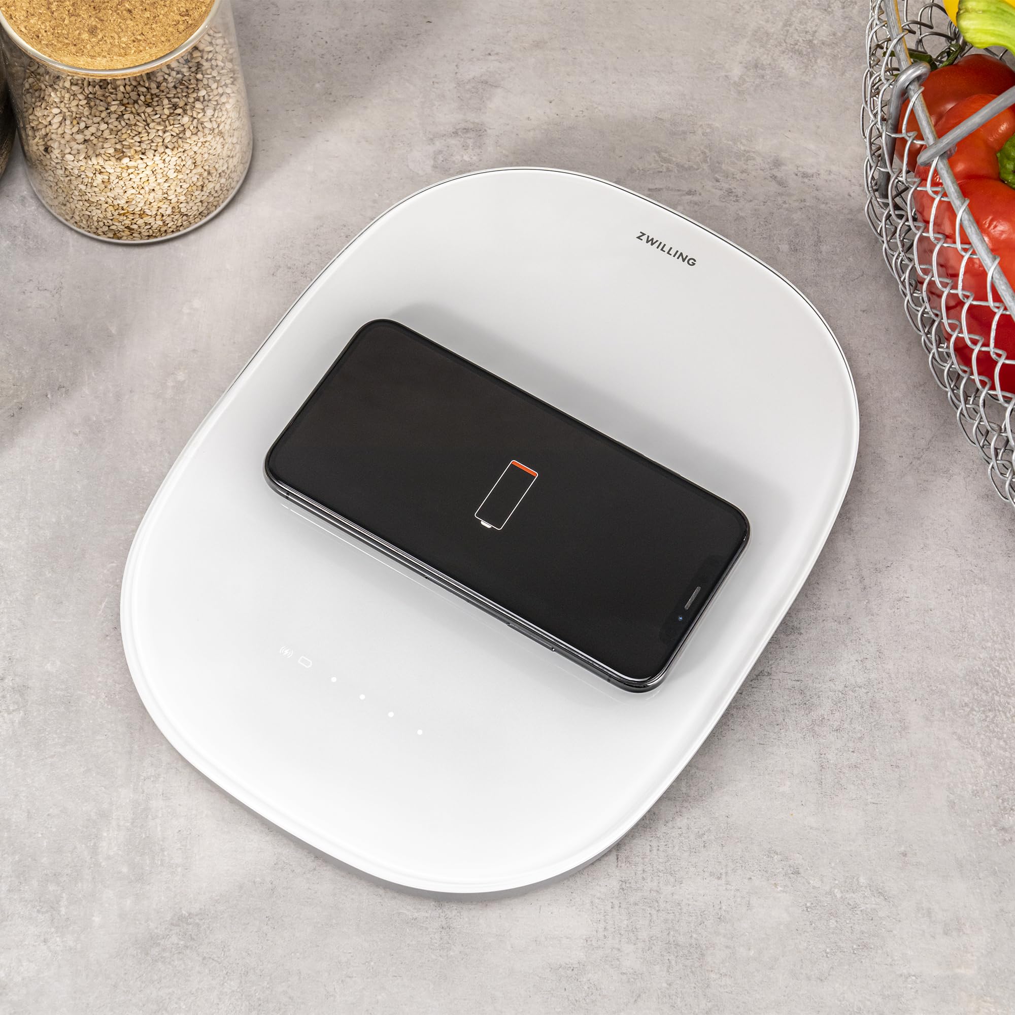 ZWILLING Enfinigy - Báscula digital 2 en 1 para cocina, estación de carga inalámbrica, peso máximo de 22 libras, gramos y onzas, precisión de 0.1 gramo, color blanco