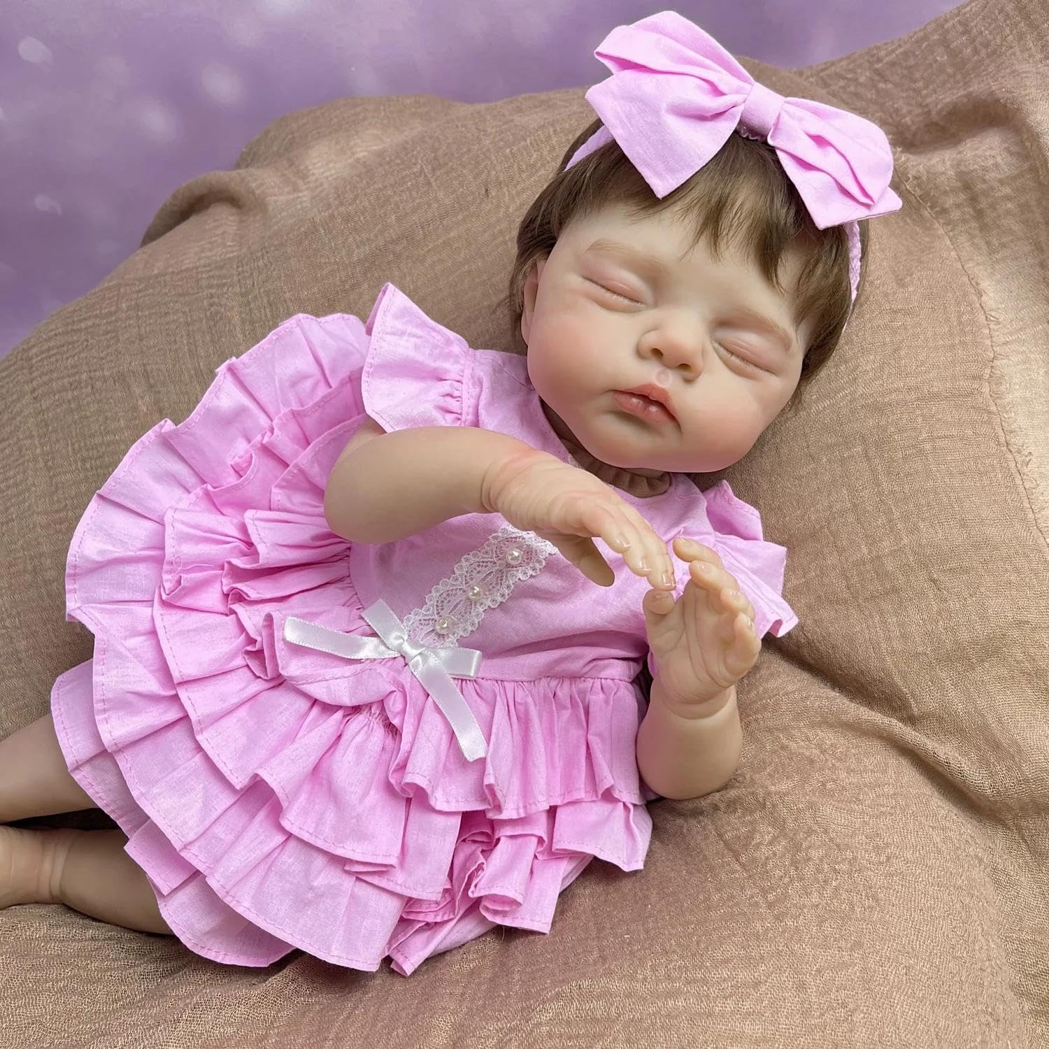 Prawdziwe życie Reborn Baby Dolls Girl 45 cm Realistyczne lalki dla niemowląt, miękka tkanina, wyglądająca prawdziwie śpiąca lalka niemowlęca, realistyczna lalka dla noworodków, zabawka dla