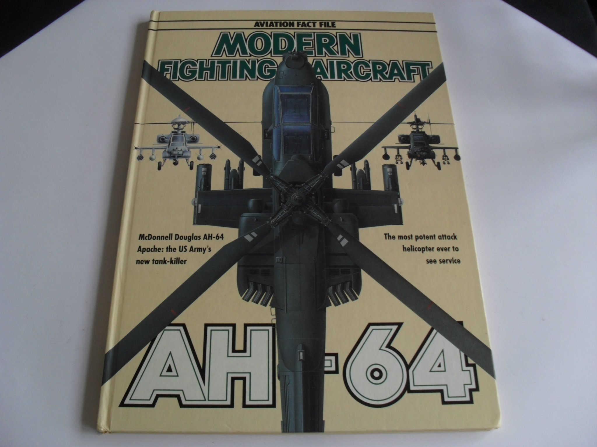 AH-64 Apache (Aviation Fact File S.)