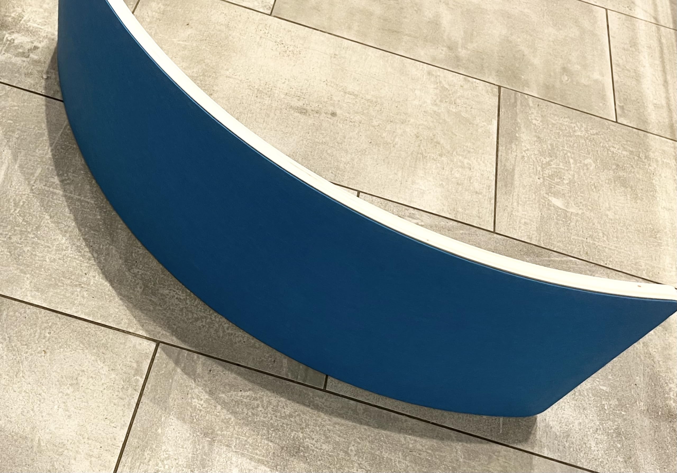 Balance Board Kinder – Balancierbrett aus Holz – mit Filz | Wippbrett fördert Koordination – Gleichgewichtstrainer für Kinder – Montessori Spielzeug