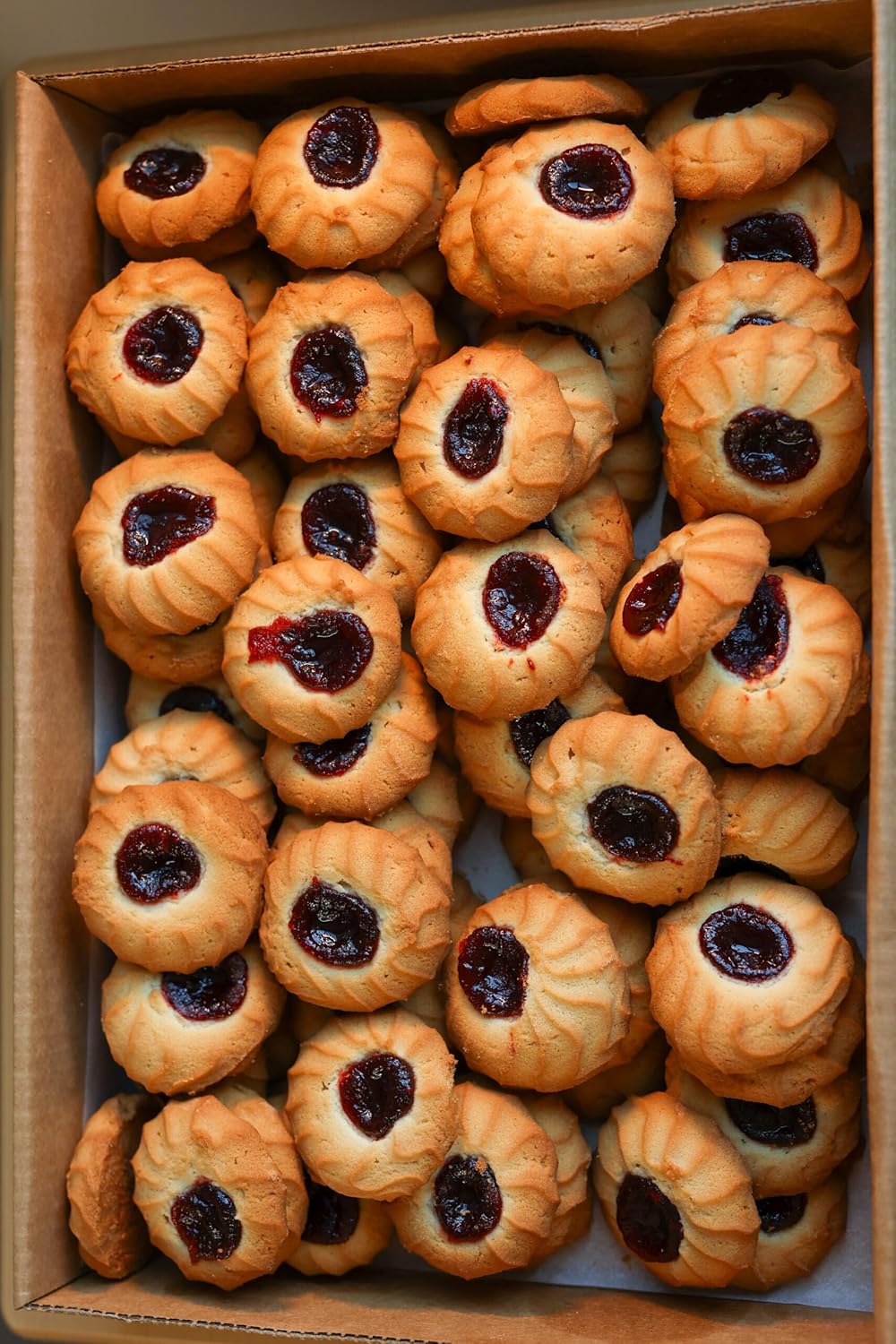 Italian Cookies | Mixed Package with Assorted Flavors | Fancy Bakery Cookies | Gourmet Cookies | Perfect for Birthdays, Holidays & all Occasions | Dairy, & Nut Free | Italian Fancy Cookies | Kosher Parve | 5 lb tray (Sesame Seeds Cookies)
