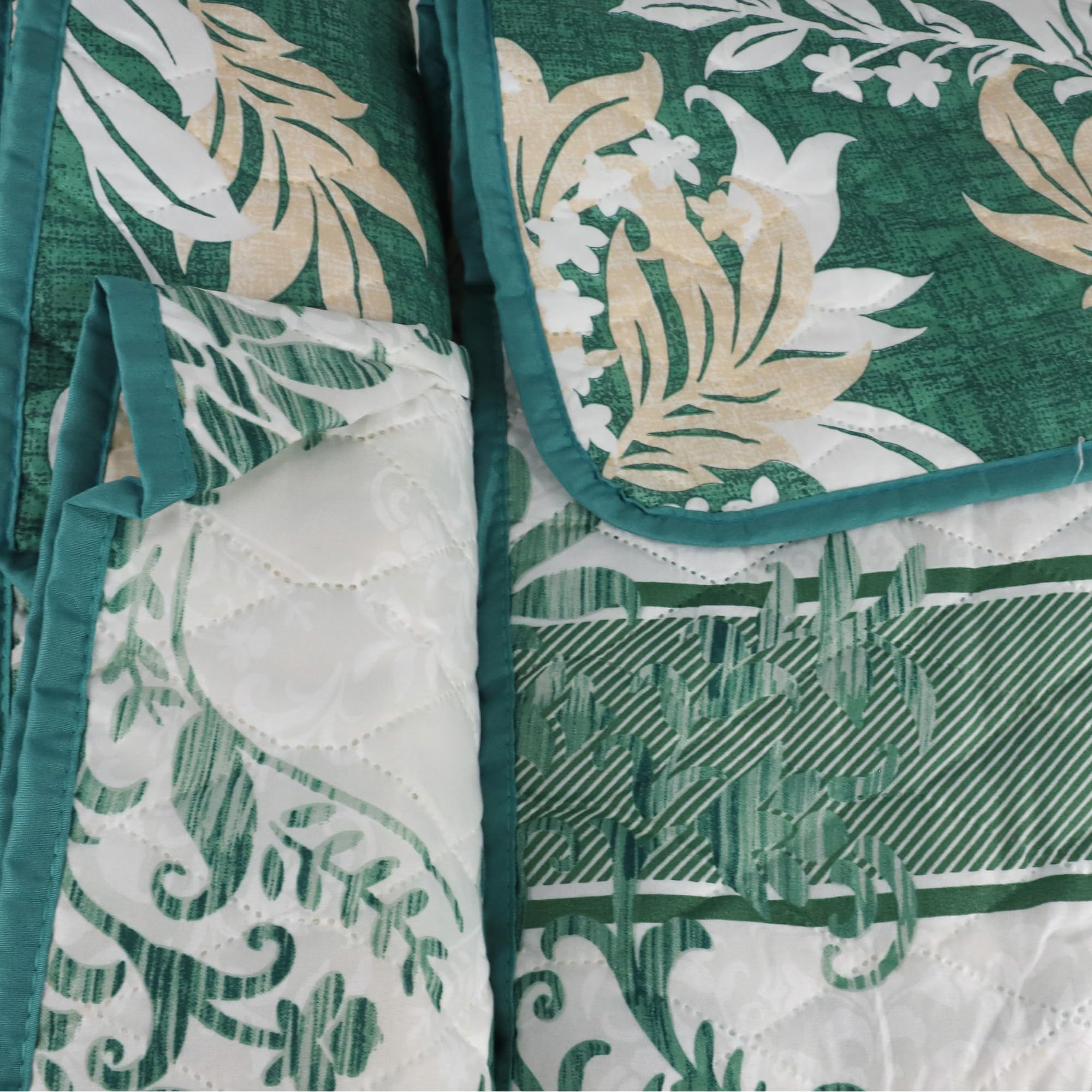 various - Colcha Bouti Estempada para Verano y Premivera,Reversible Color de Verde + 2 Funda Cojin 50x70 cm,Colcha Cubrecama Ligera Fina,Entretiempo 100% Poliéster. (Cama 135-230 x 260cm)