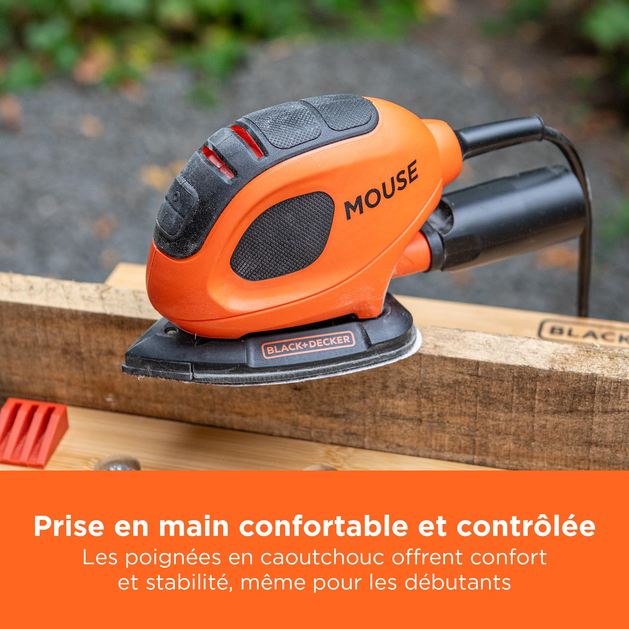 BLACK+DECKER Ponceuse à souris électrique compacte de 55W, avec port d'extraction des poussières et 15 accessoires, y compris des feuilles de ponçage, des pointes de ponçage et un sac souple, BEW230BC