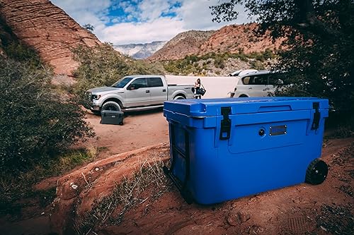 Miniatura 6 de Blue Coolers Ark Series 100-110 cuartos de galón, enfriador de hielo moldeado roto  Gran hielera de hielo que sostiene el hielo hasta 10 días