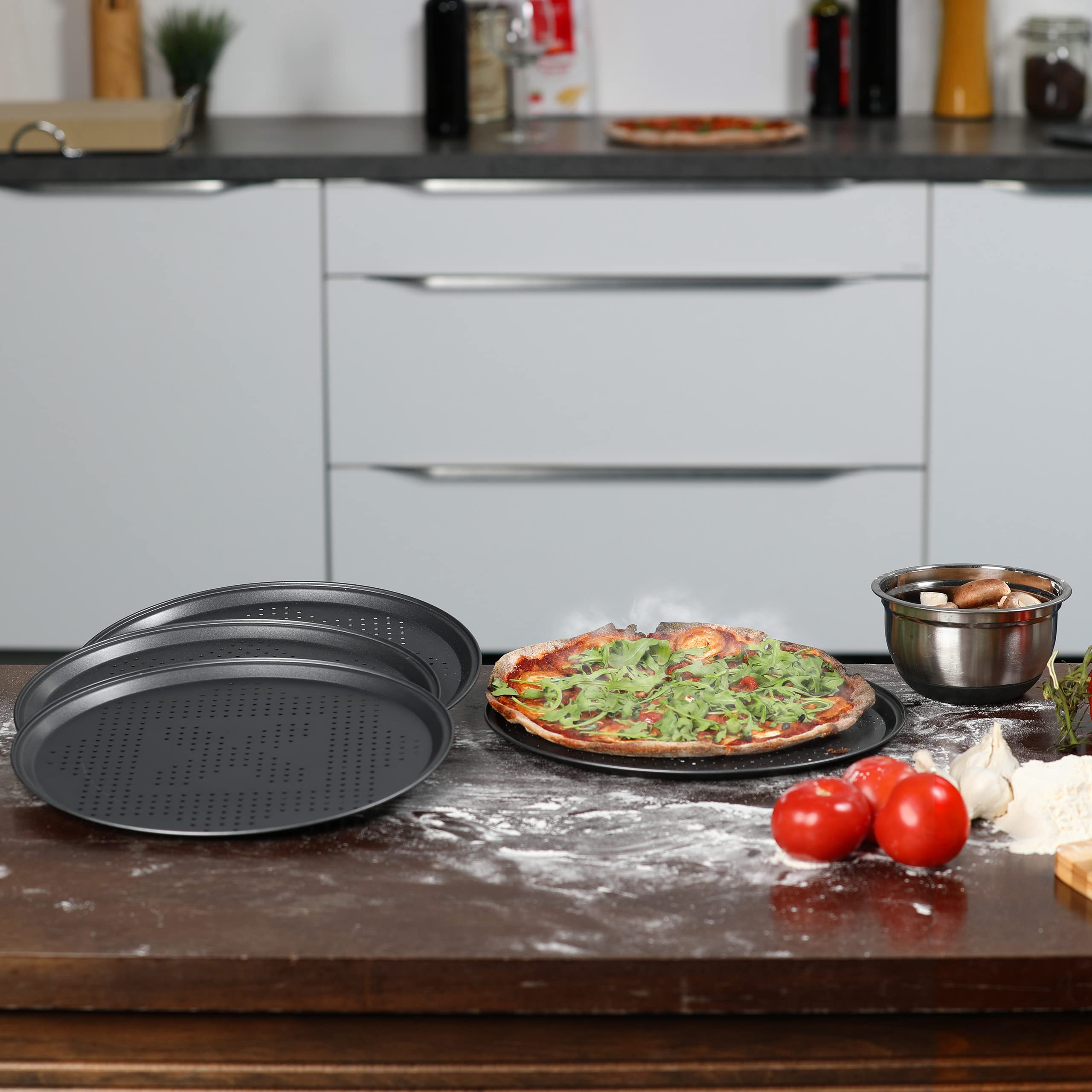 Relaxdays Teglia per Pizza, Set 4, Tegame Rotondo, Forata, Antiaderente, Vassoio per Crostate, Metallo, ∅ 29 cm, Grigio