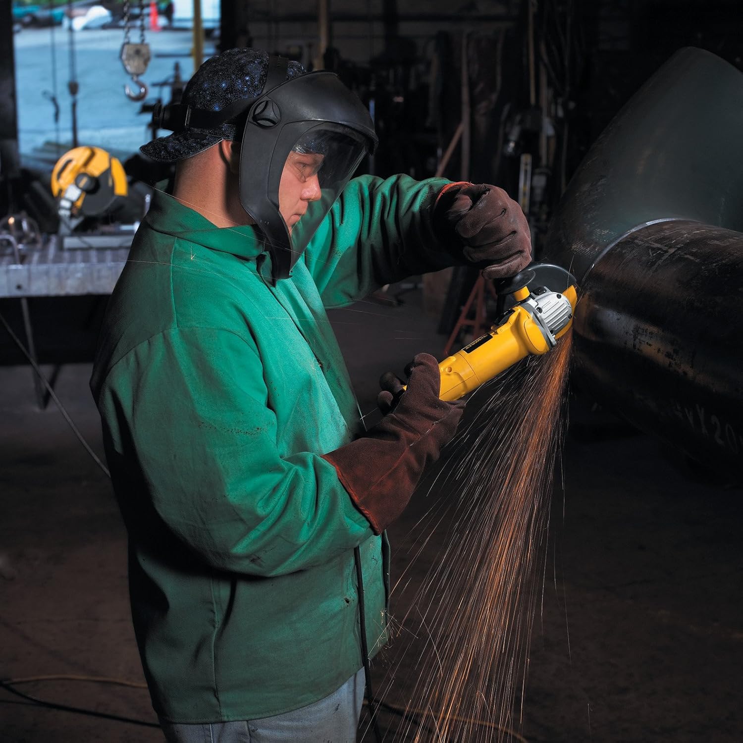 DEWALT D28110 4-1/2-Inch Small Angle Grinder