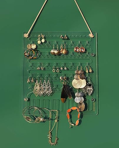 JEREVER Soporte para aretes para colgar en la pared, organizador de joyas acrílico con 96 agujeros, 6 ganchos para collares, pulseras y otros