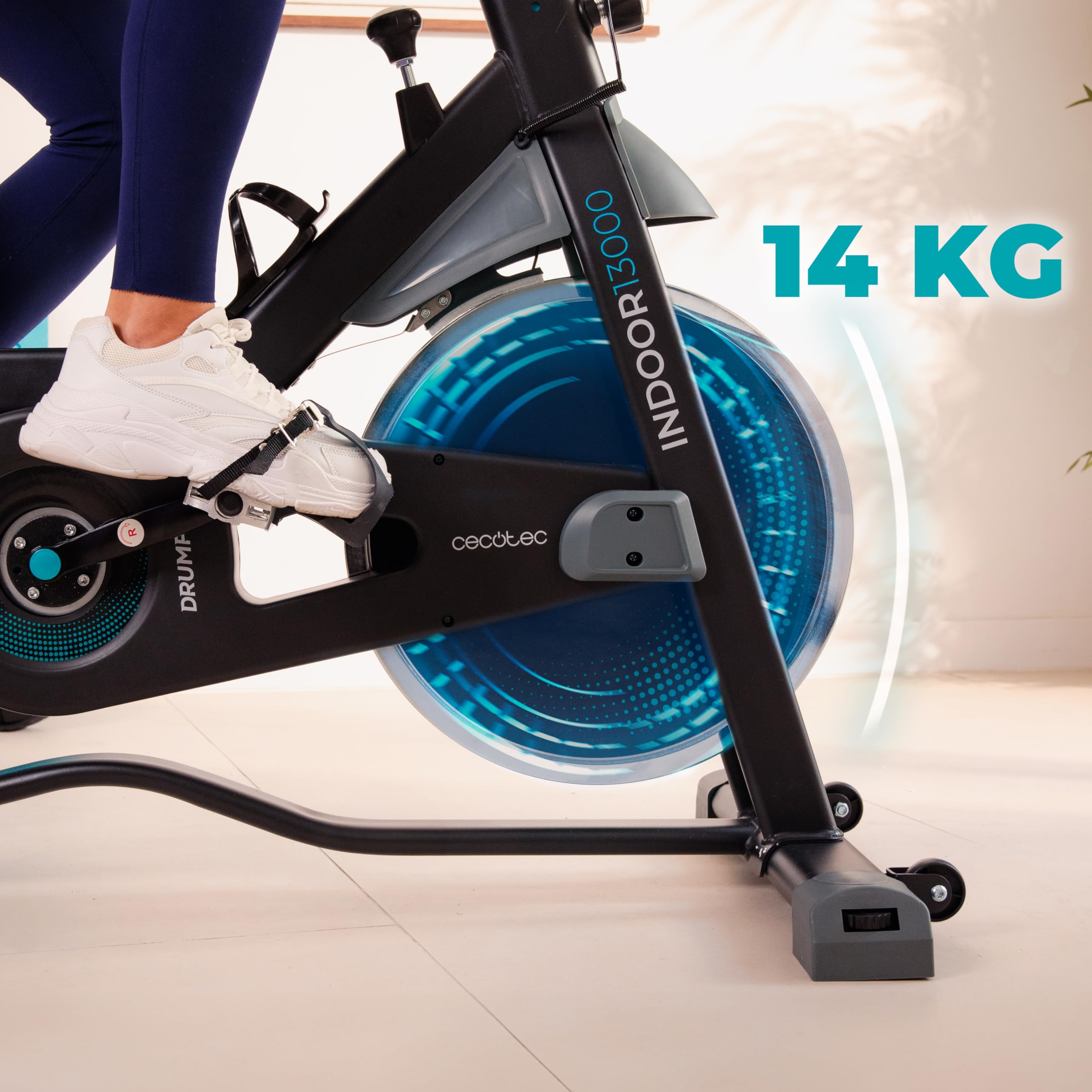 Cecotec Rower treningowy do użytku wewnątrz z kołem zamachowym 13 kg DrumFit Indoor 13000 Race. Pulsometr, ekran LCD, uchwyt na urządzenia, koła, opór tarcia, regulowane siodełko