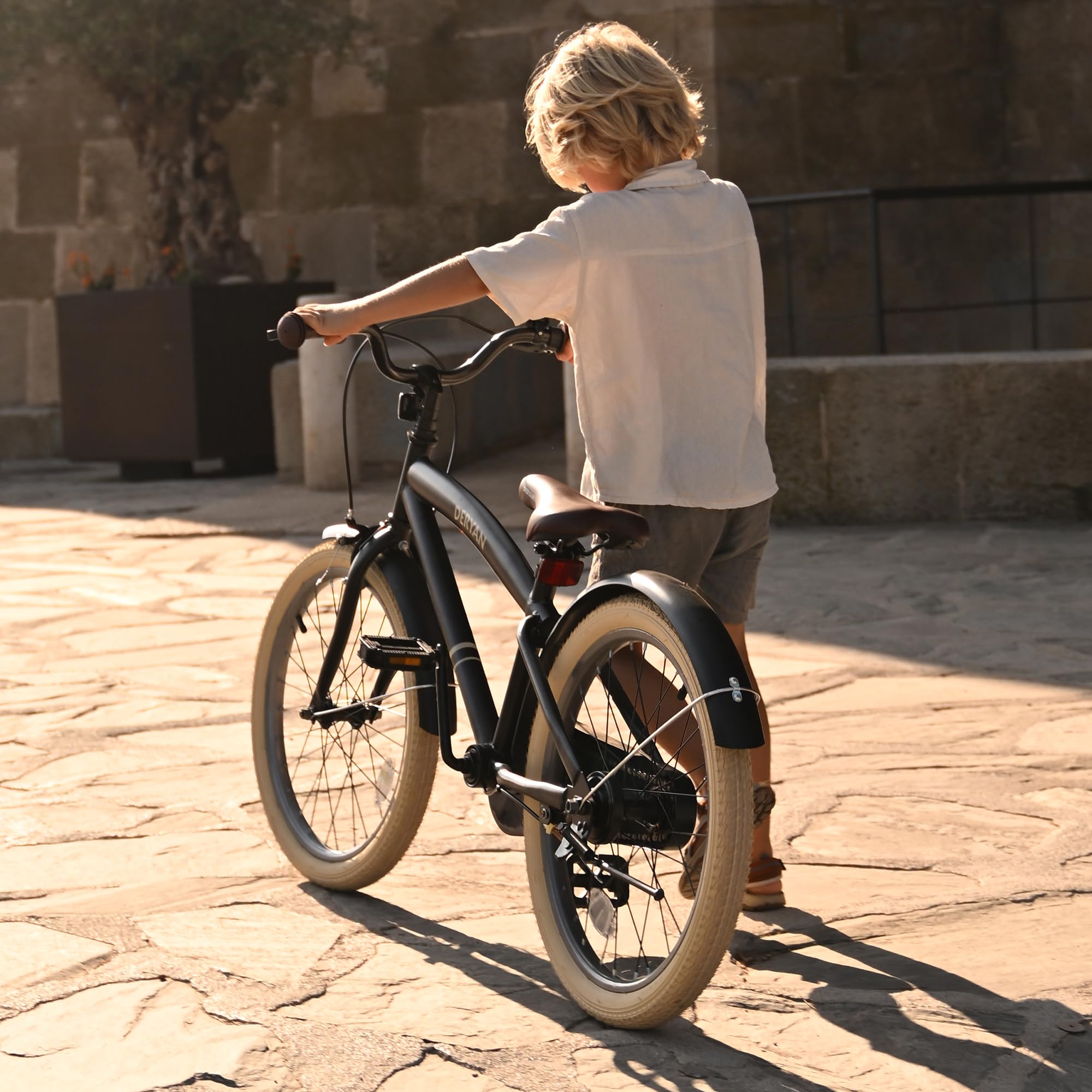 Deryan Coastline - Bicicletta per bambini da 20 pollici, con cavalletto, sella e manubrio regolabili, per ragazzi e ragazze, da 7 a 13 anni, colore nero