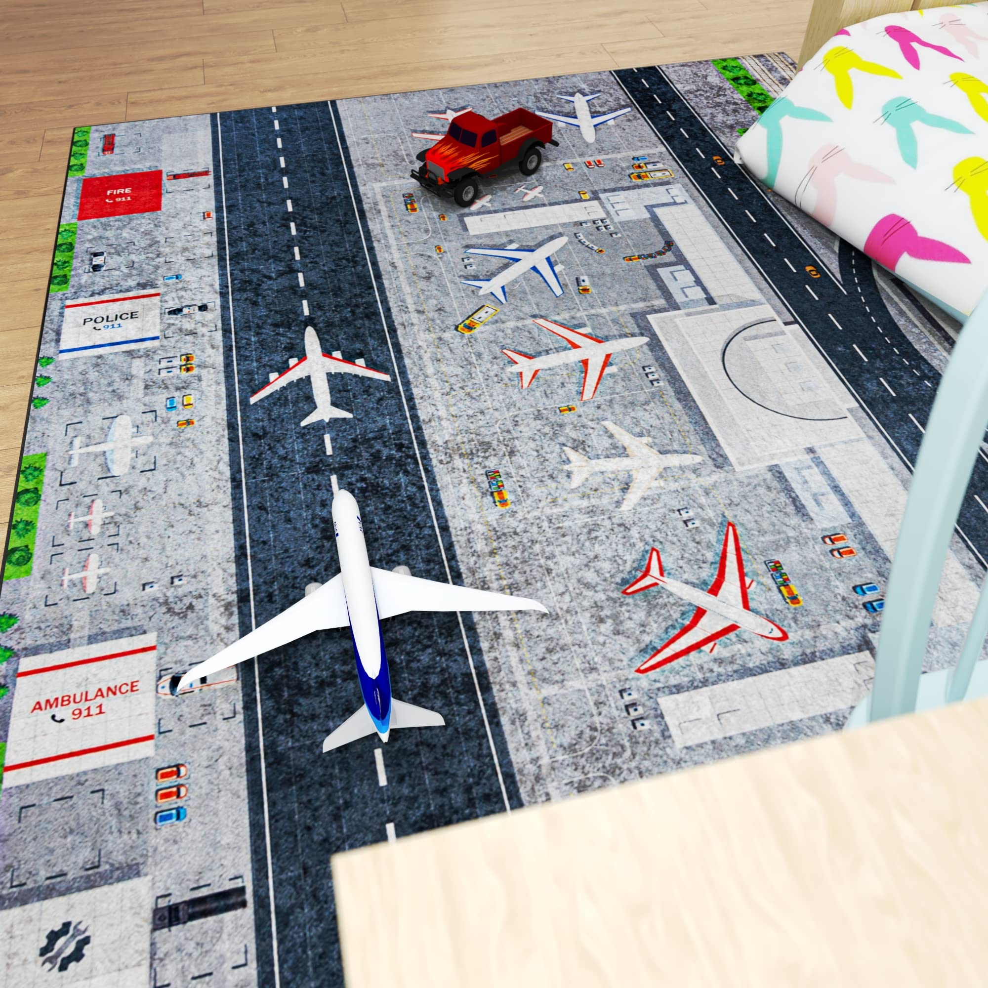 Mazovia Kinderzimmerteppich Antirutsch - Waschbar bis 30 Grad - Spielteppich Flugzeuge Flughafen - Kurzflor Kinderteppich für Kinderzimmer - ÖKO-TEX Zertifiziert - Grau 120 x 170 cm