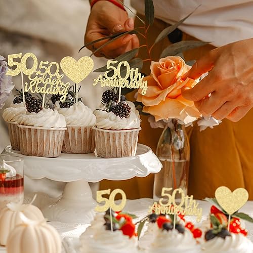 Miniatura 4 de Gyufise 24 adornos dorados para cupcakes de aniversario de boda 50 con purpurina dorada para decoración de pastel de corazón para celebración, 50