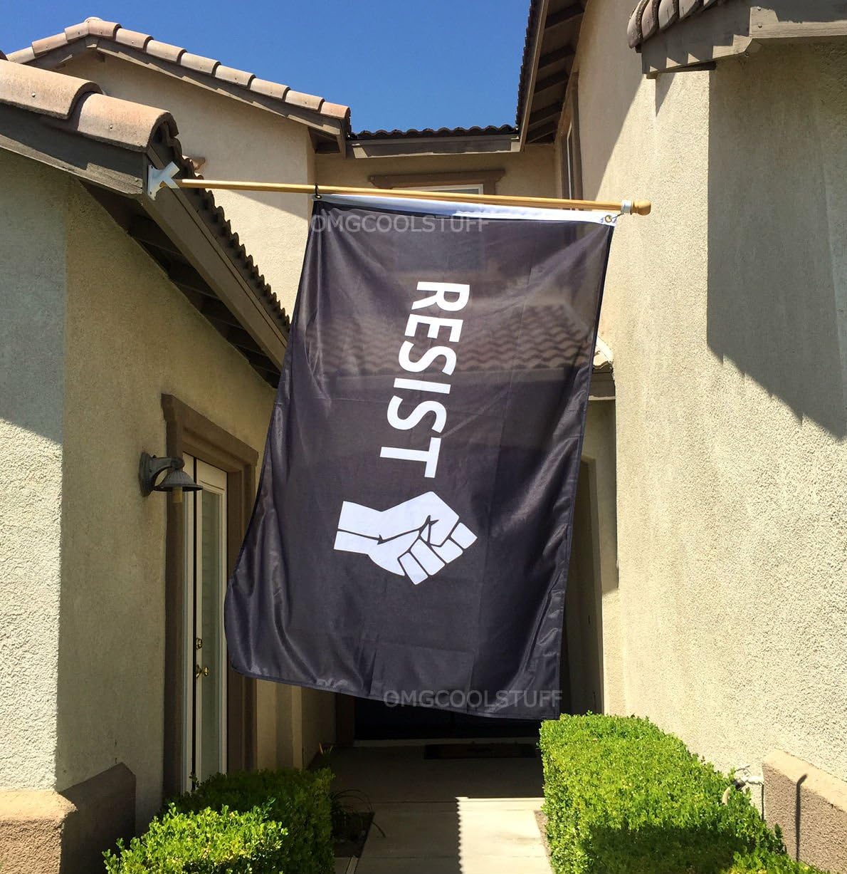 SUATMM Resist Flag 3' x 5'