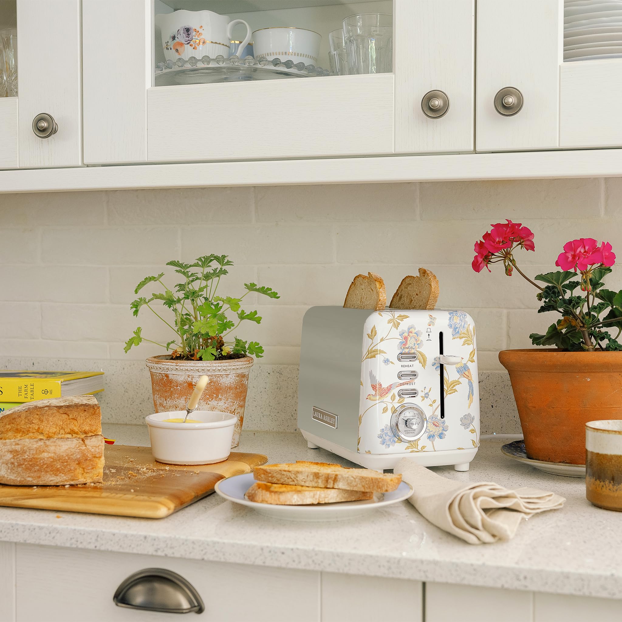 VQ Laura Ashley 2-Scheiben-Toaster mit einstellbaren Heiz-, Auftau- und Aufwärmmodi - Edelstahl Vintage-Toaster mit Aufsatz zum Aufwärmen von Croissants - Elveden White