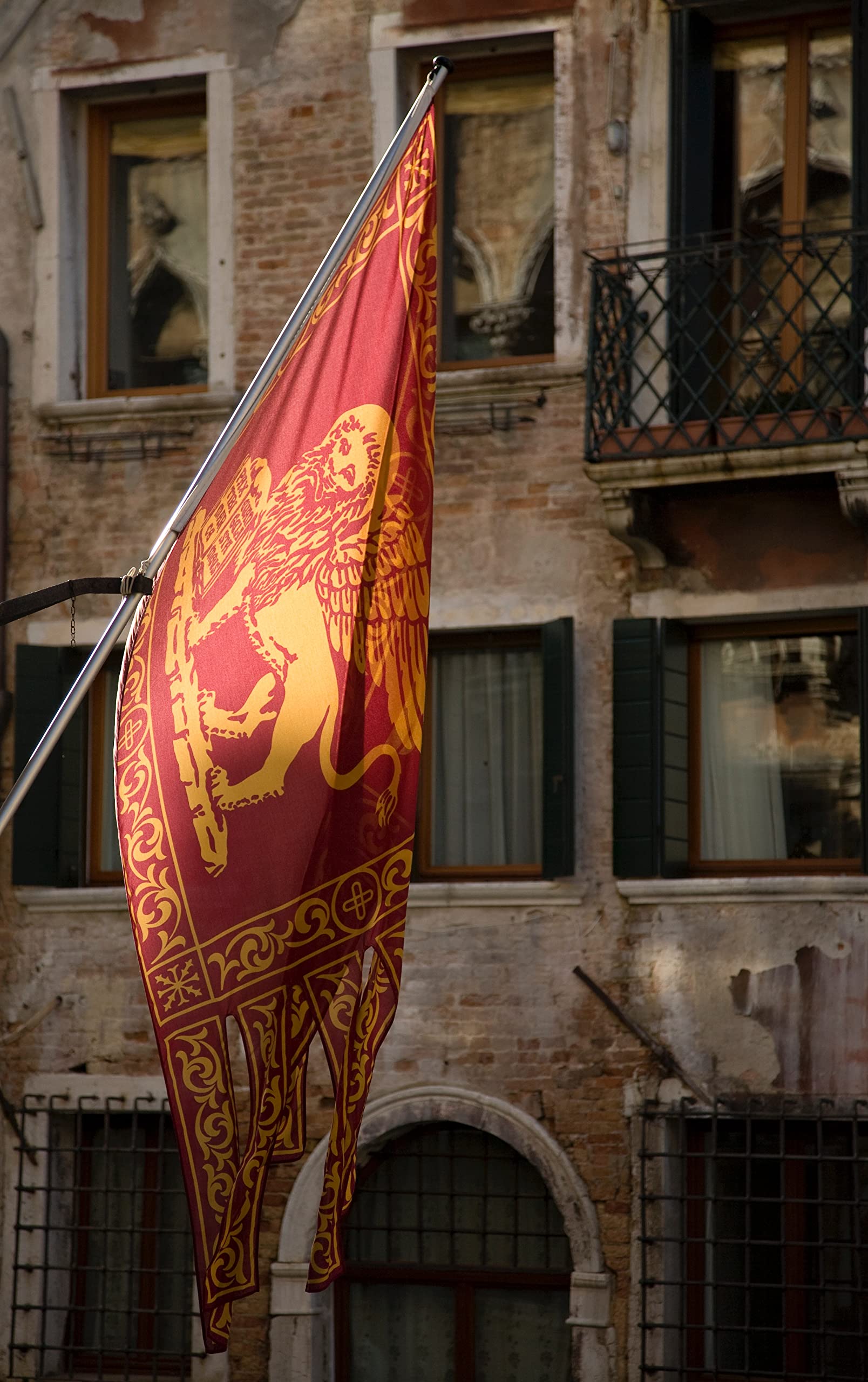 NS Bandiere | Bandiera Serenissima Repubblica Venezia San Marco Leone Libro Code Staccate cm50x100 Tessuto Nautilus 110gr m²
