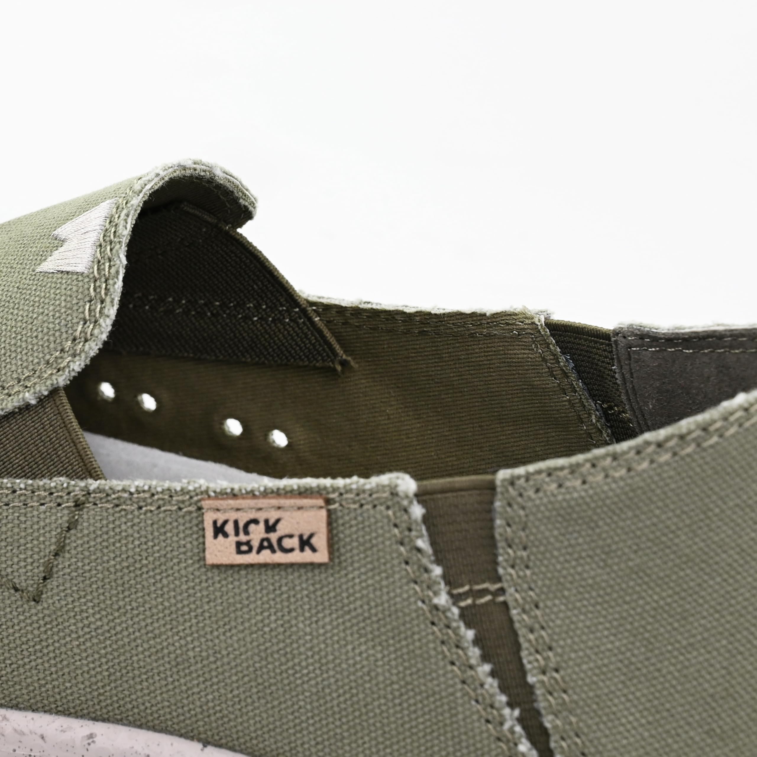 Kickback Couch 2.0 Herren Slip‑On Loafer aus Canvas – Leichte lässige Sommer‑, Reise‑ und Strandschuhe mit Rutschfester Sohle und bequemem Sitz für ganztägigen Komfort