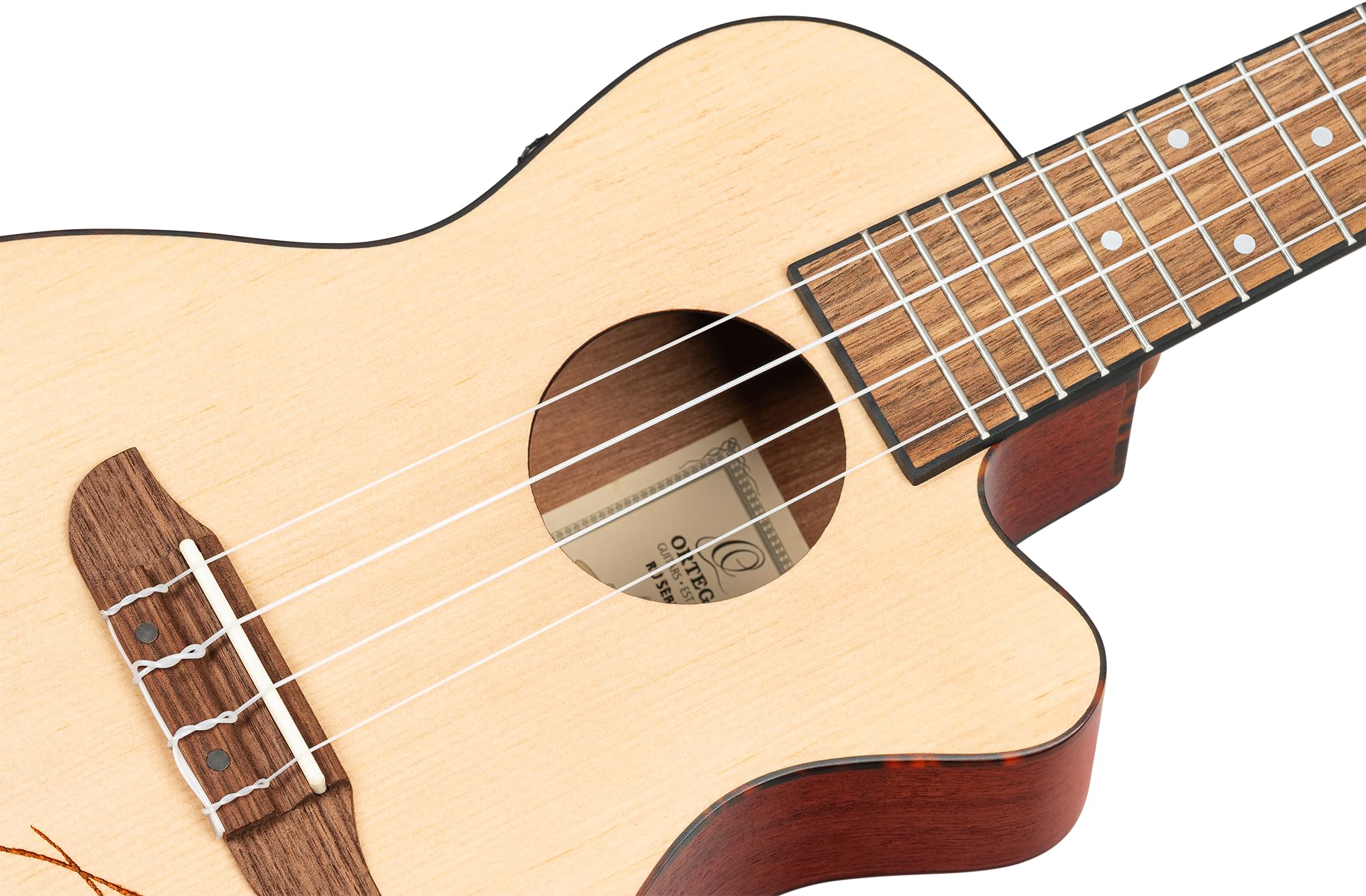 Ortega Guitars Konzert Ukulele Elektro-Akustisch – Bonfire Series – mit Cutaway – Fichte, Sapele, Natur (RU5CE)