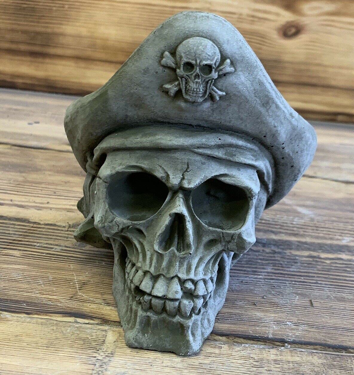 J and L Stone Ornaments Gothic Pirate Skull Statue, Grey Stone, Garden Statue