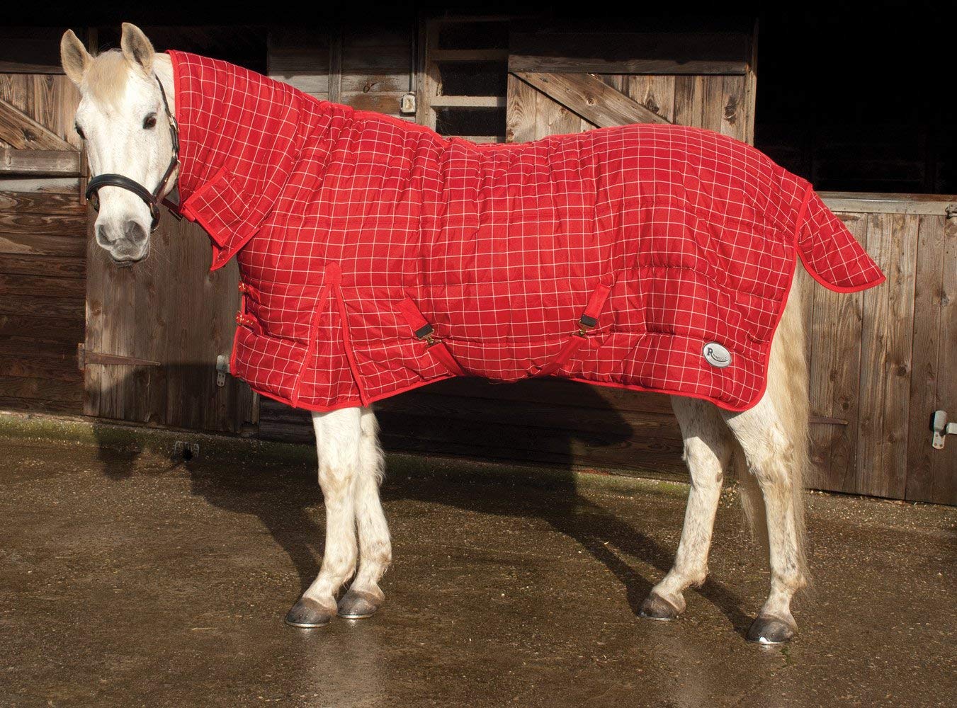 Rhinegold Dakota Quilted Stable Rug- Winter weight 300gsm fill, Red/White Check, 5'9"