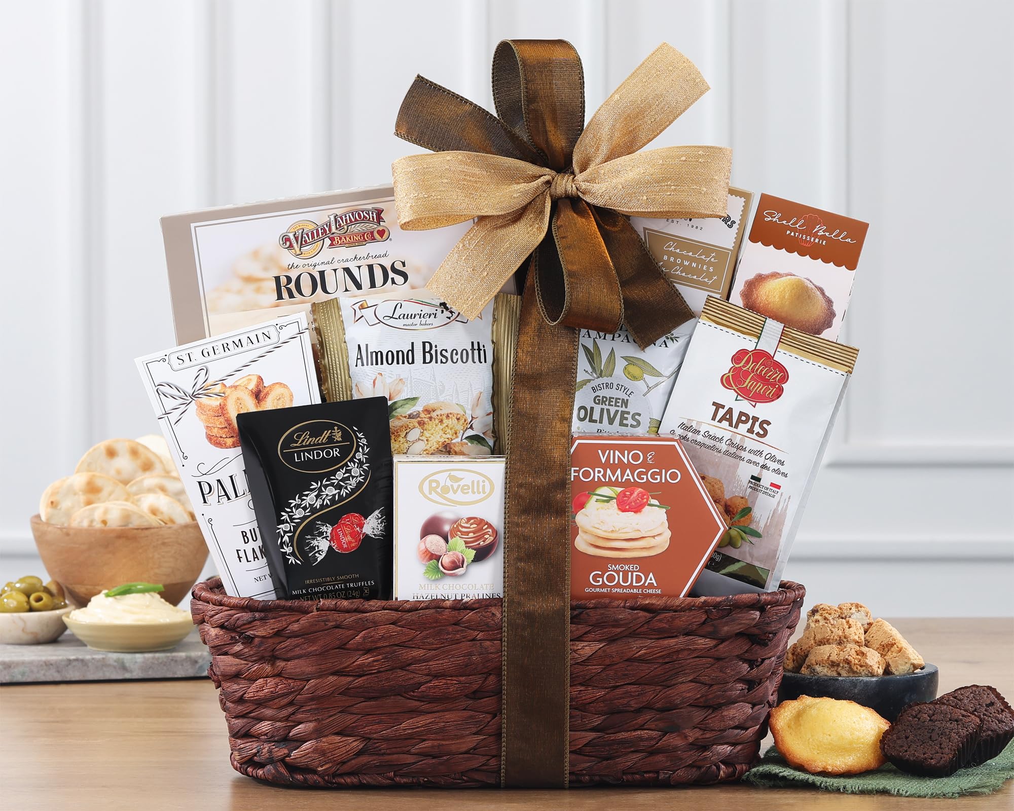 Wine Country Gift Baskets The Bon Appetit Gourmet Gift Basket Gift for Families College Students Appreciation Thank You Congratulations Get Well Soon Care Package