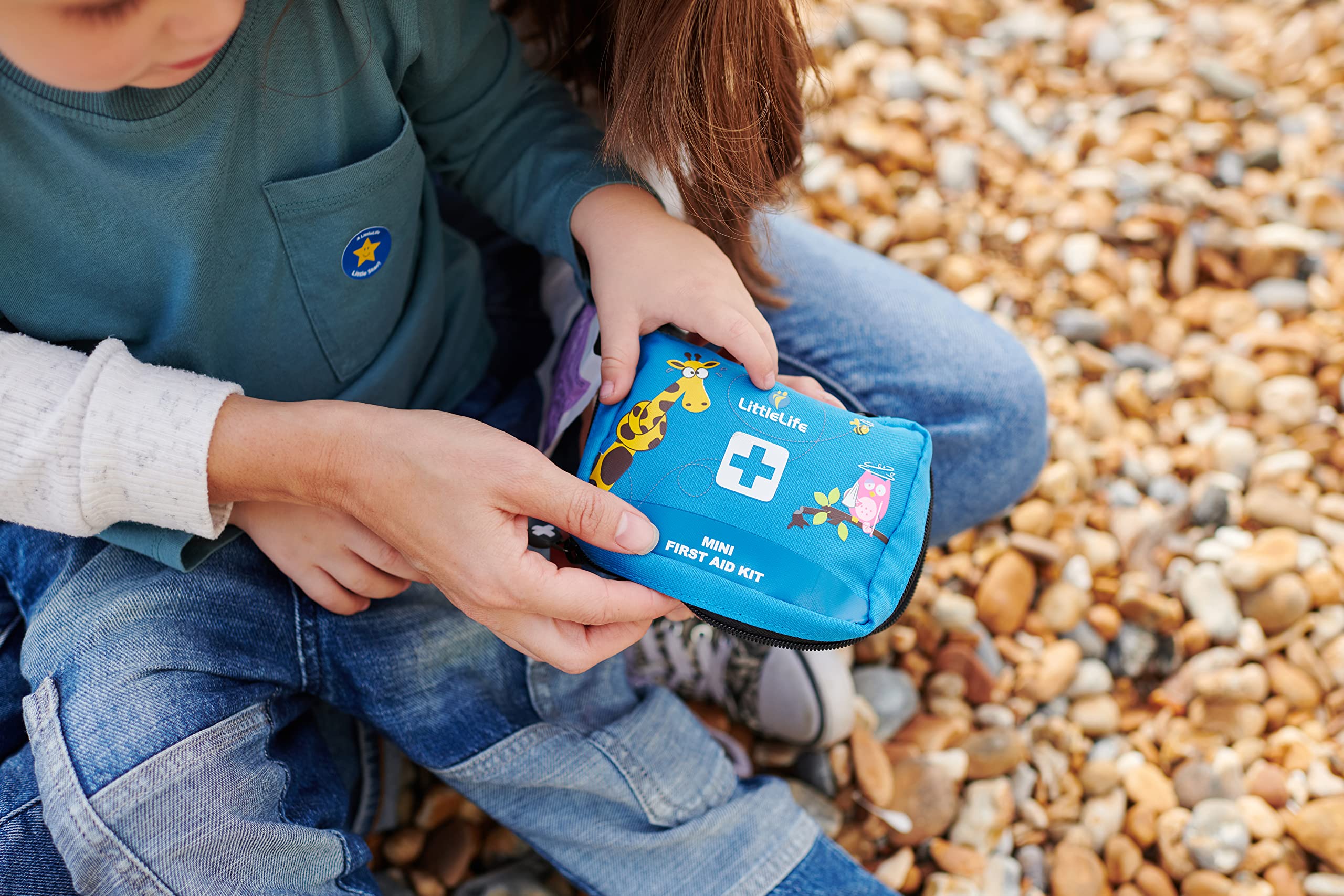 LittleLife Mini Erste-Hilfe-Kit mit CE-zertifizierten Inhalten, ideal für Haus und Familie Urlaub zu behandeln gemeinsame Verletzungen