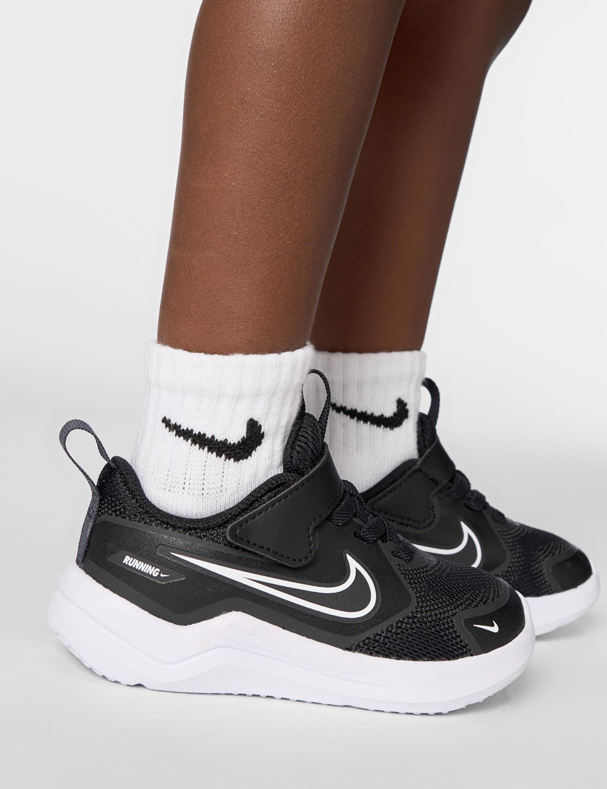 NIKE Uniseks - dzieci Cosmic Runner (Td) Adidasy