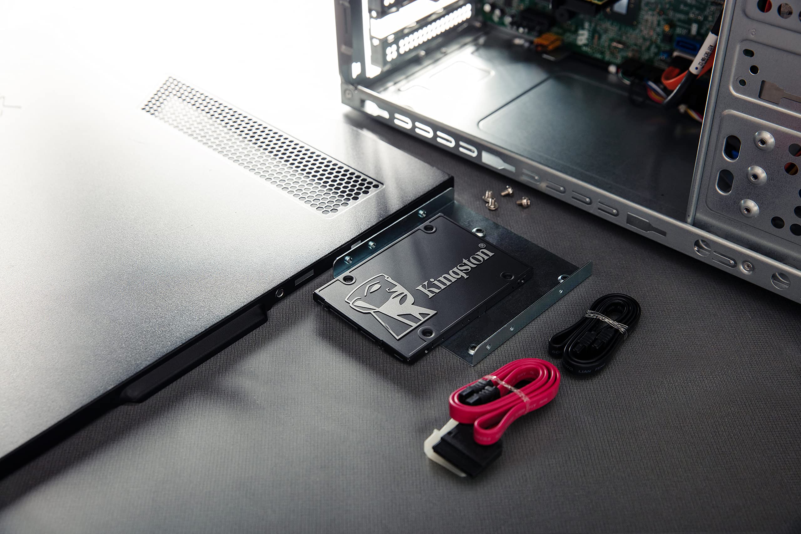 Image secondaire de Kingston KC600 SSD SKC600B/256G SSD Interne 2.5