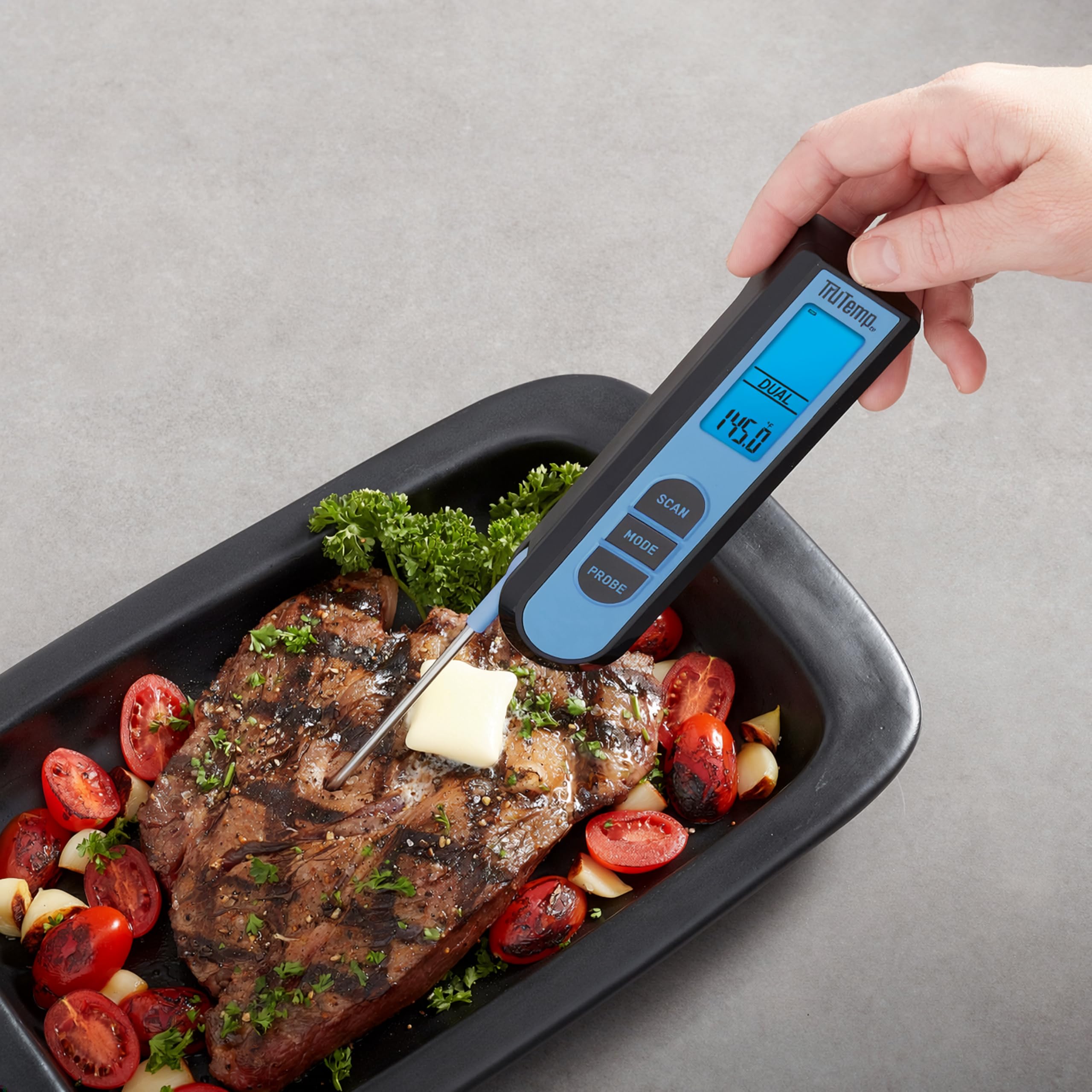 Taylor TruTemp - Termómetro infrarrojo dual de lectura instantánea para carne y alimentos, digital para cocinar, diseño IPX5 a prueba de salpicaduras, además de sonda de carne para barbacoa, cocina