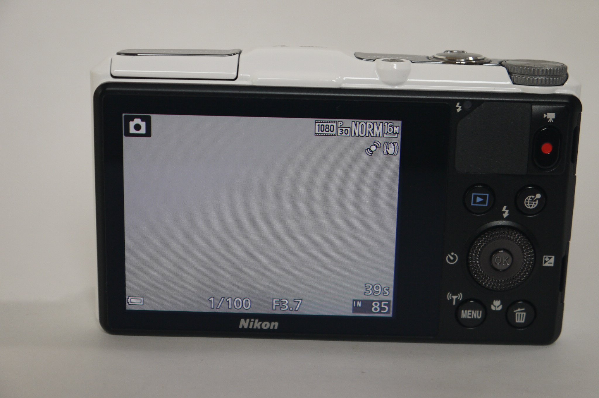 Amazon | Nikon デジタルカメラ S9700 光学30倍 1605万画素 エレガント 