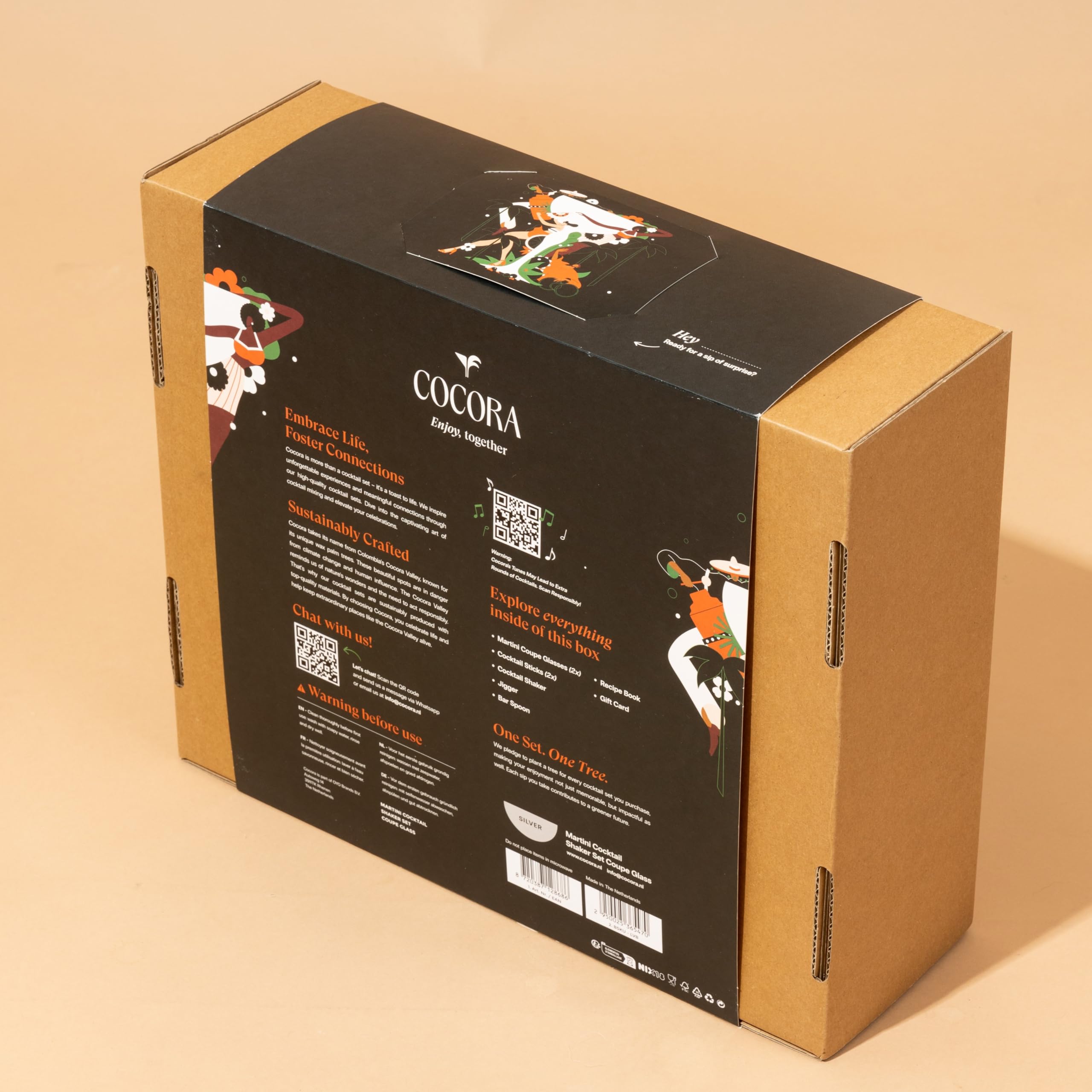 Cocora Set Martini | Set à Cocktail de 8 pièces | Shaker à Cocktail en Acier Inoxydable | Verres à Martini Coupés | Kit Barman | Livre de Cocktails (10+ Recettes) | Emballage Cadeau de Luxe (Argent)