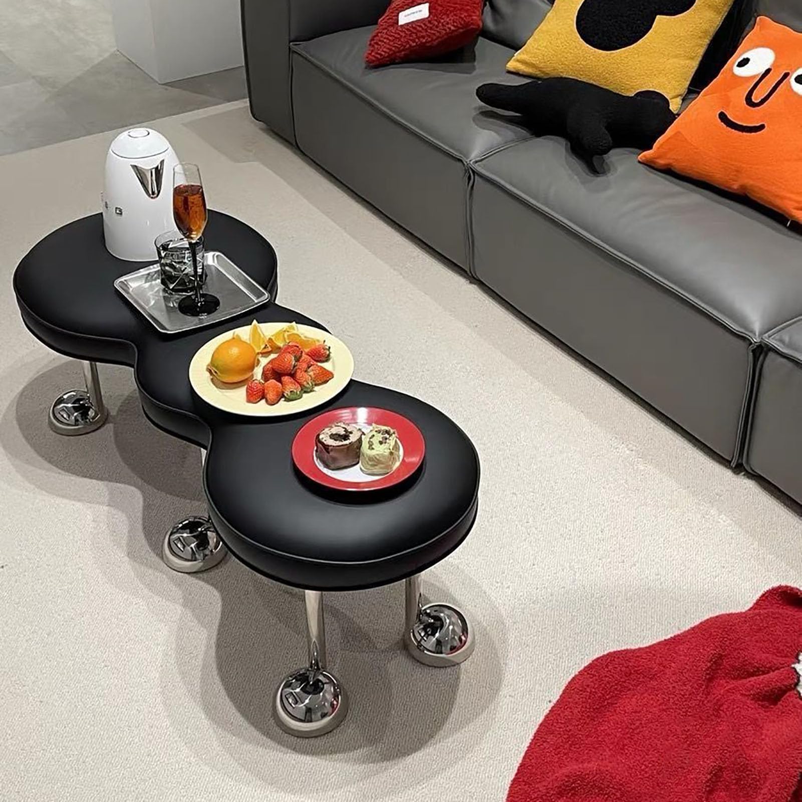 Banc de bout de lit rembourré pour créer un coin lecture dans la chambre