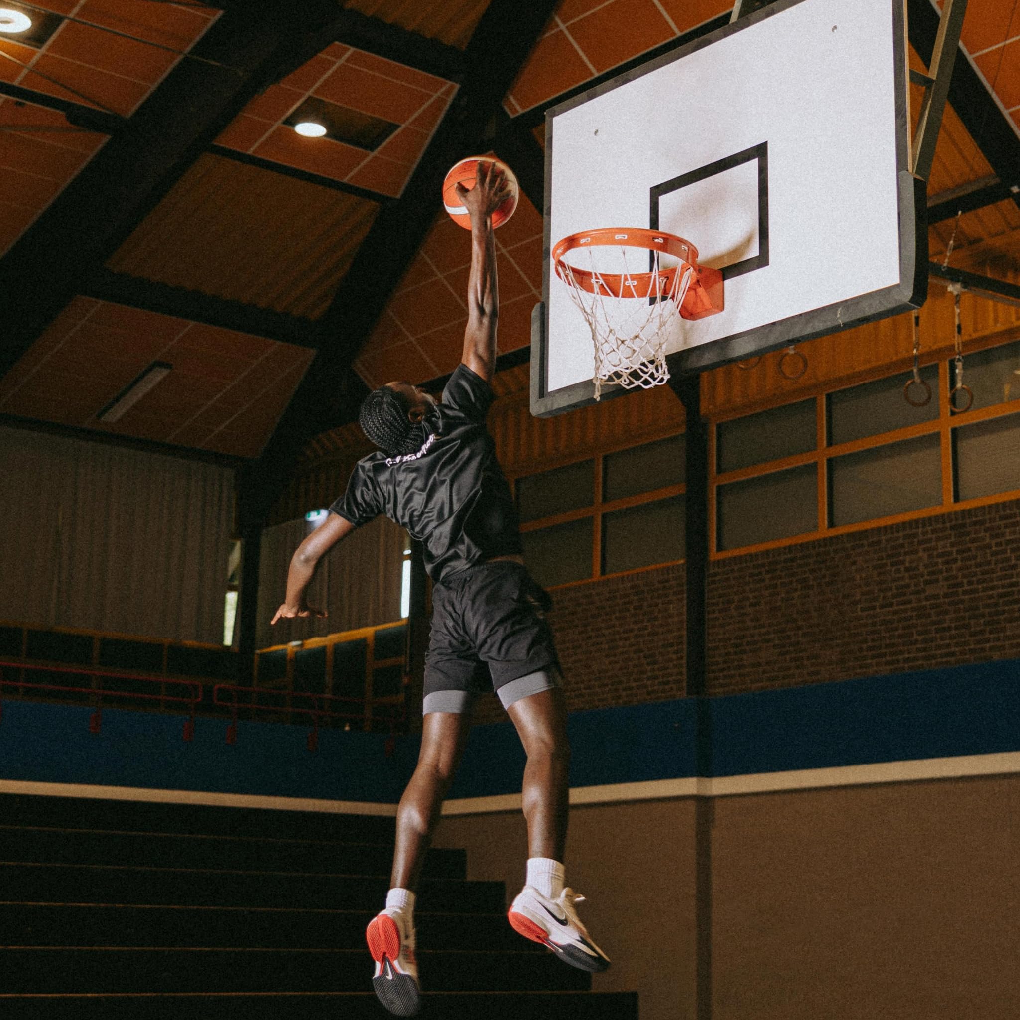 Molten Basketbal GL6 - Officiële wedstrijdbal - Leder - Butyl binnenbal