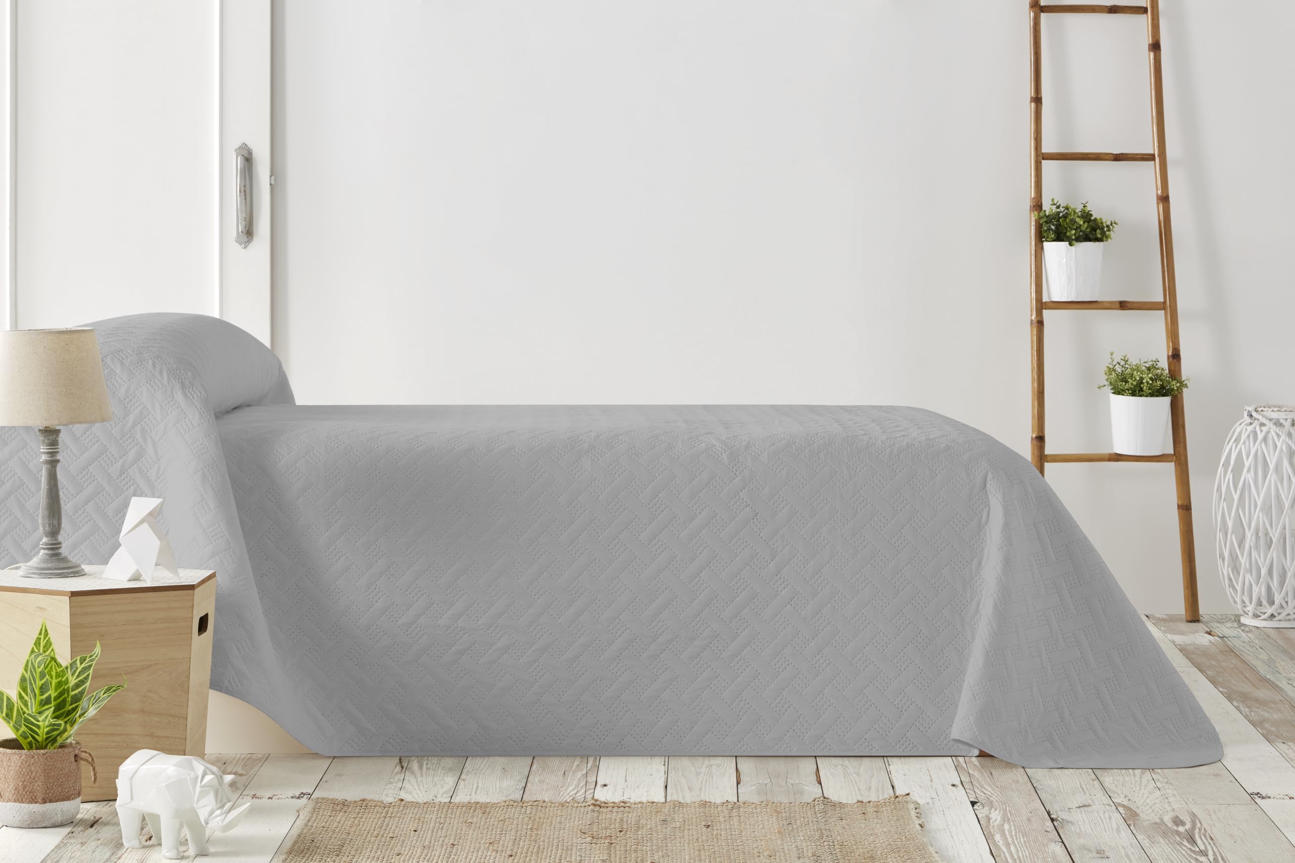Degrees Home Liso – Couvre-lit Fin Multi-Usage (250x260) – Dessus de Lit 2 Personnes Uni en Microfibre Douce et Légère pour Toutes Saisons – 100% Microfibre de Haute Qualité