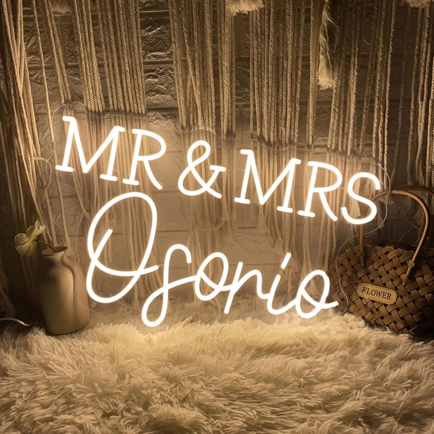 Personalisiertes "Mr & Mrs" Neon Schild mit Familienname - LED Hochzeitslicht für Paare, Verlobung, Jubiläum - Dimmbar