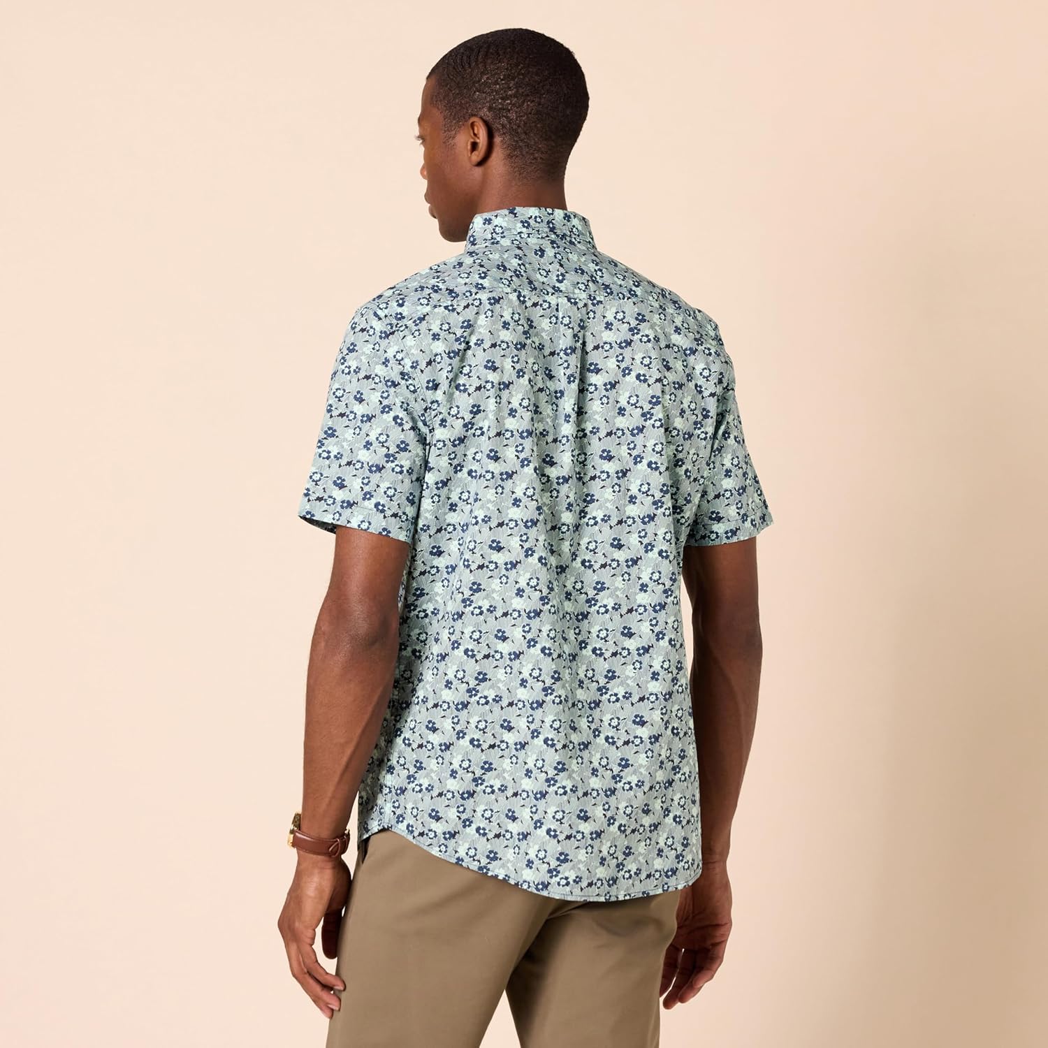 Amazon Essentials Short Sleeve Shirt for Men, Available in Big & Tall - Image 2