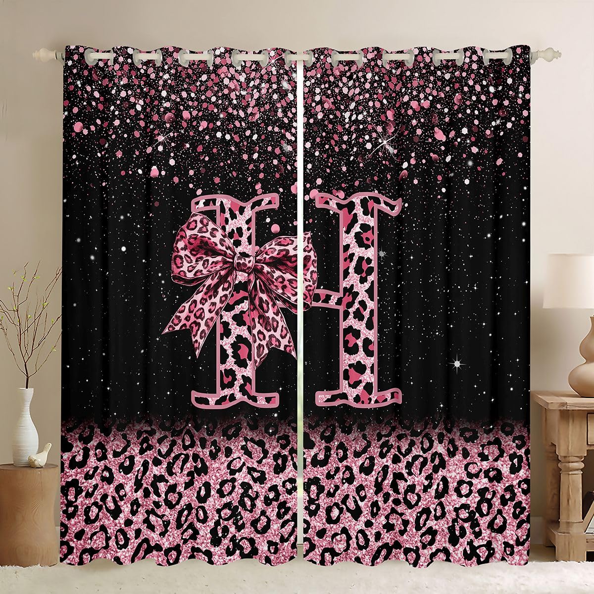 Homewish Tende per finestre con fiocco glitterato leopardato, 132 x 160 cm, set di 2 pannelli, tende oscuranti personalizzate con iniziale H Bowknot nero rosa lettera fiocco nodo tende tende tende