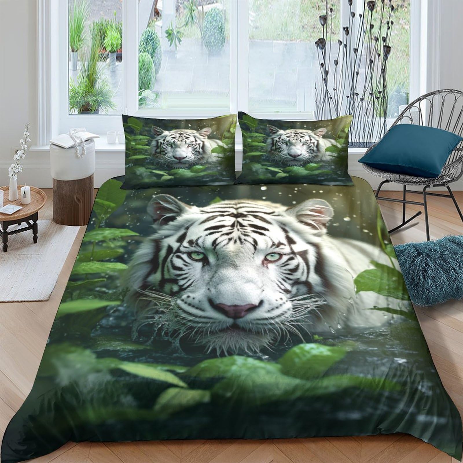 Housse de couette tigre blanc 220x240 plongée dans un décor aquatique sauvage pour chambre ado