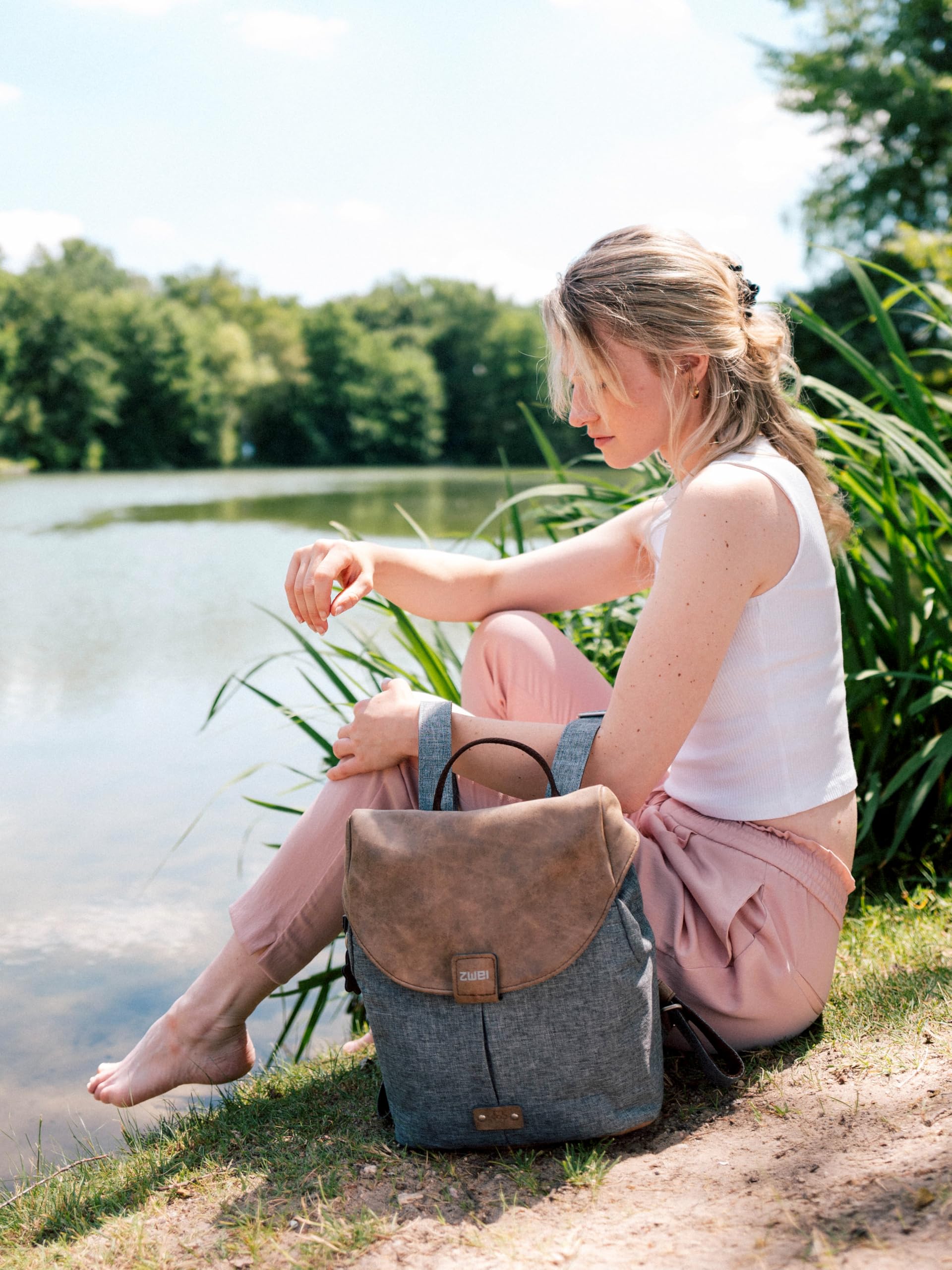 Zwei Damen City-Rucksack Olli OR8 kleiner Rucksack 5 Liter Lederoptik im Vintage-Style robust strapazierfähig wasserabweisend Hauptfach mit Reißverschluss