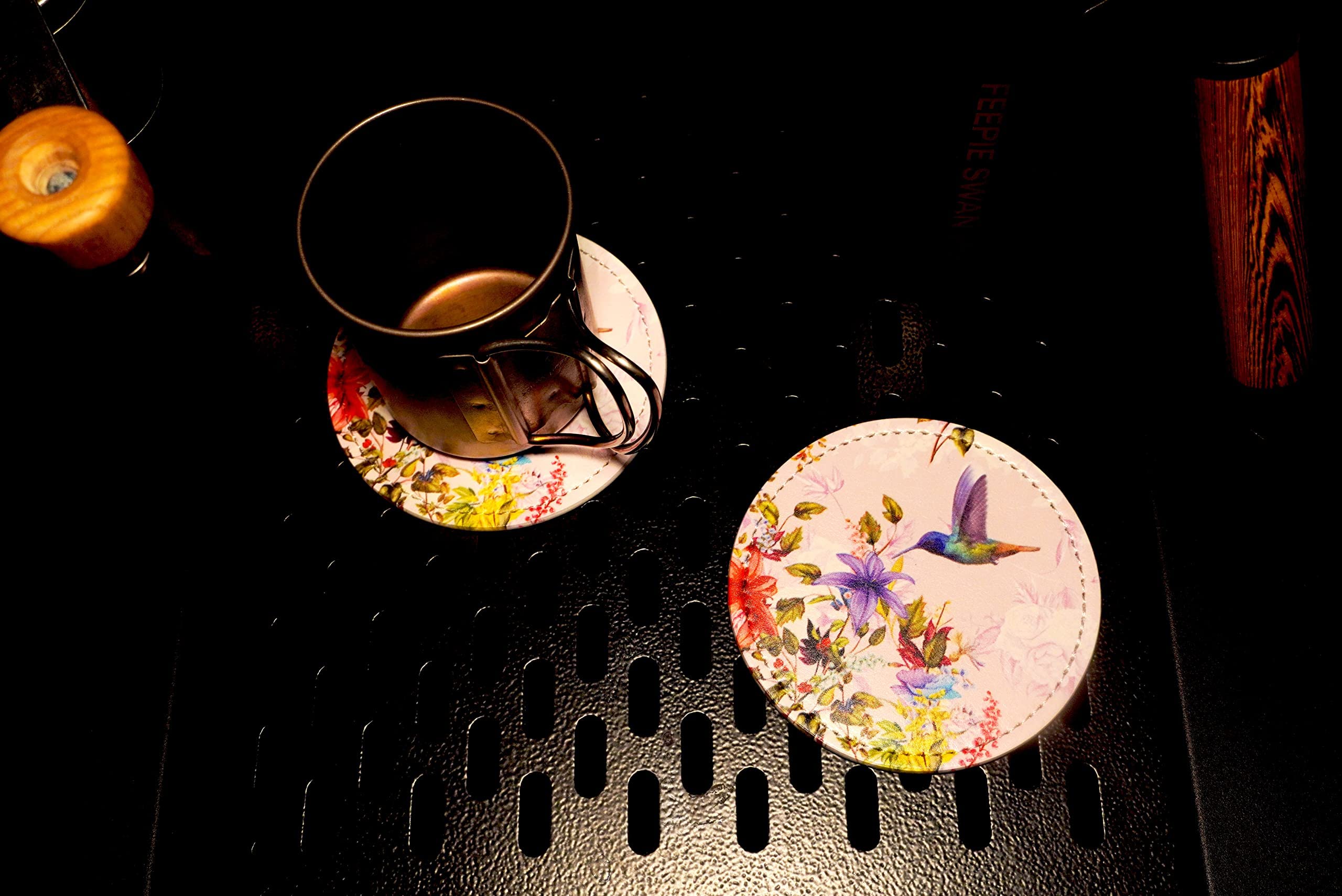 Colibríes – Posavasos para bebidas – Posavasos de cuero con soporte – Juego de 6 tazas redondas – Alfombrilla para cocina en casa