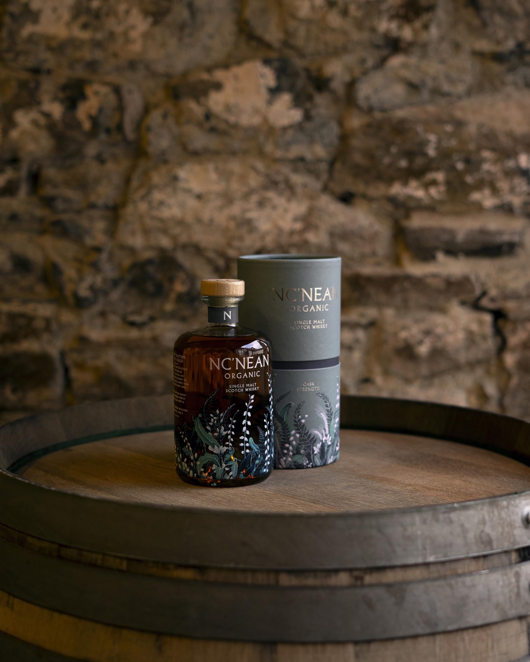 Nc'nean | Organic Single Malt Whisky | Cask Strength | Noten von reife Früchte | 59,6% vol. | 700ml